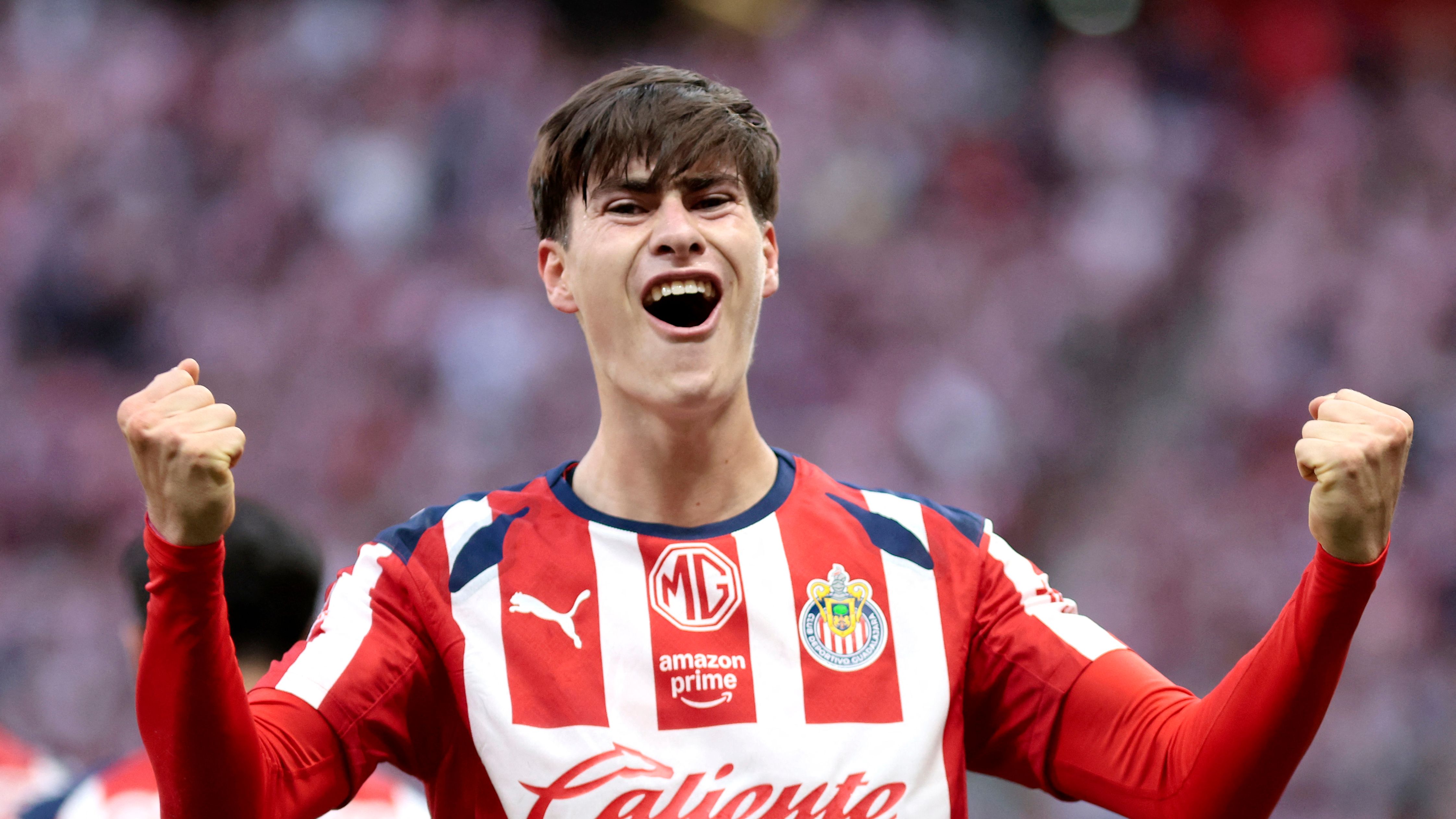 TOPSHOT-FBL-MEX-GUADALAJARA-SAN LUIS