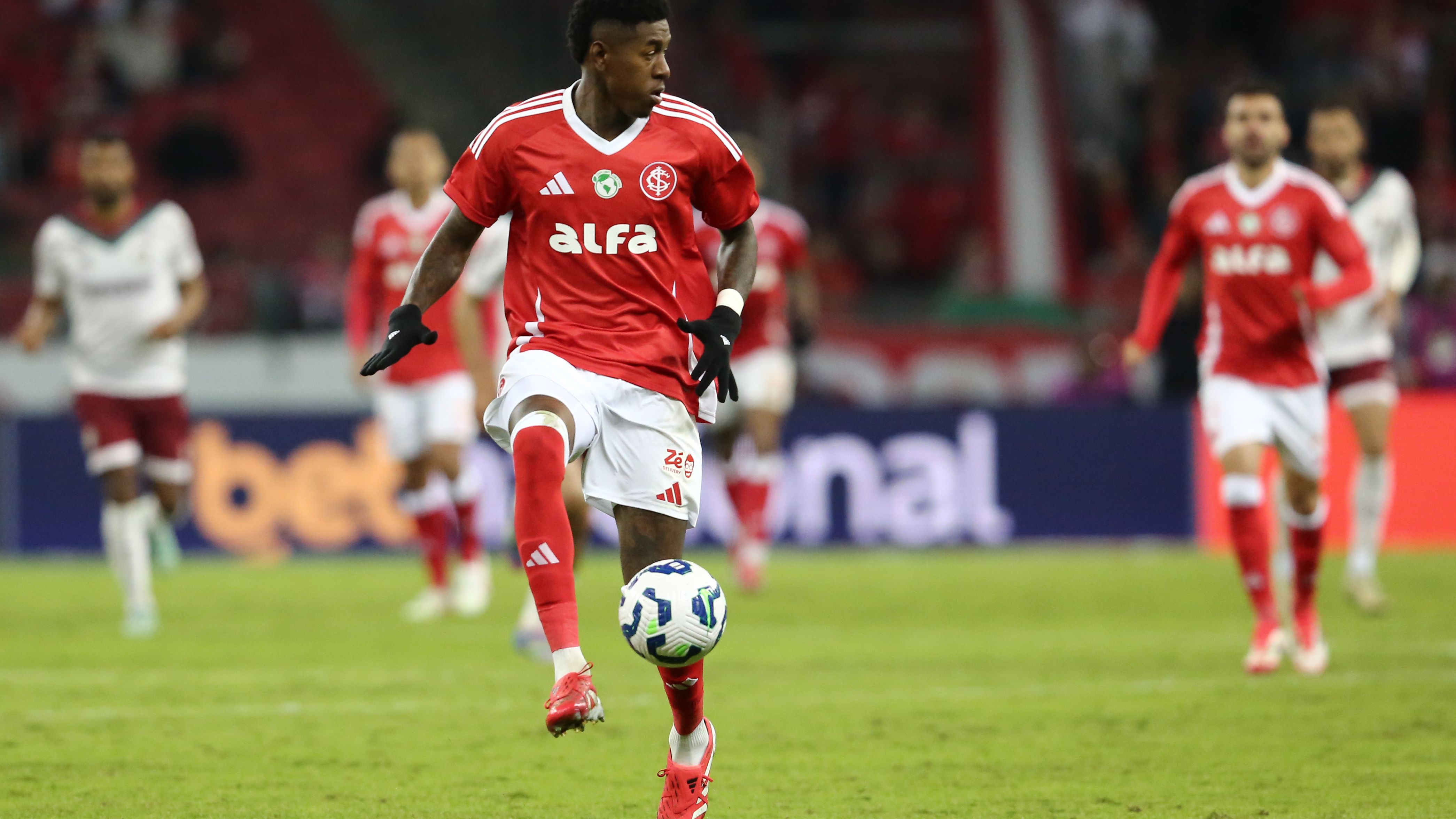 Internacional v Fluminense - Brasileirao 2025