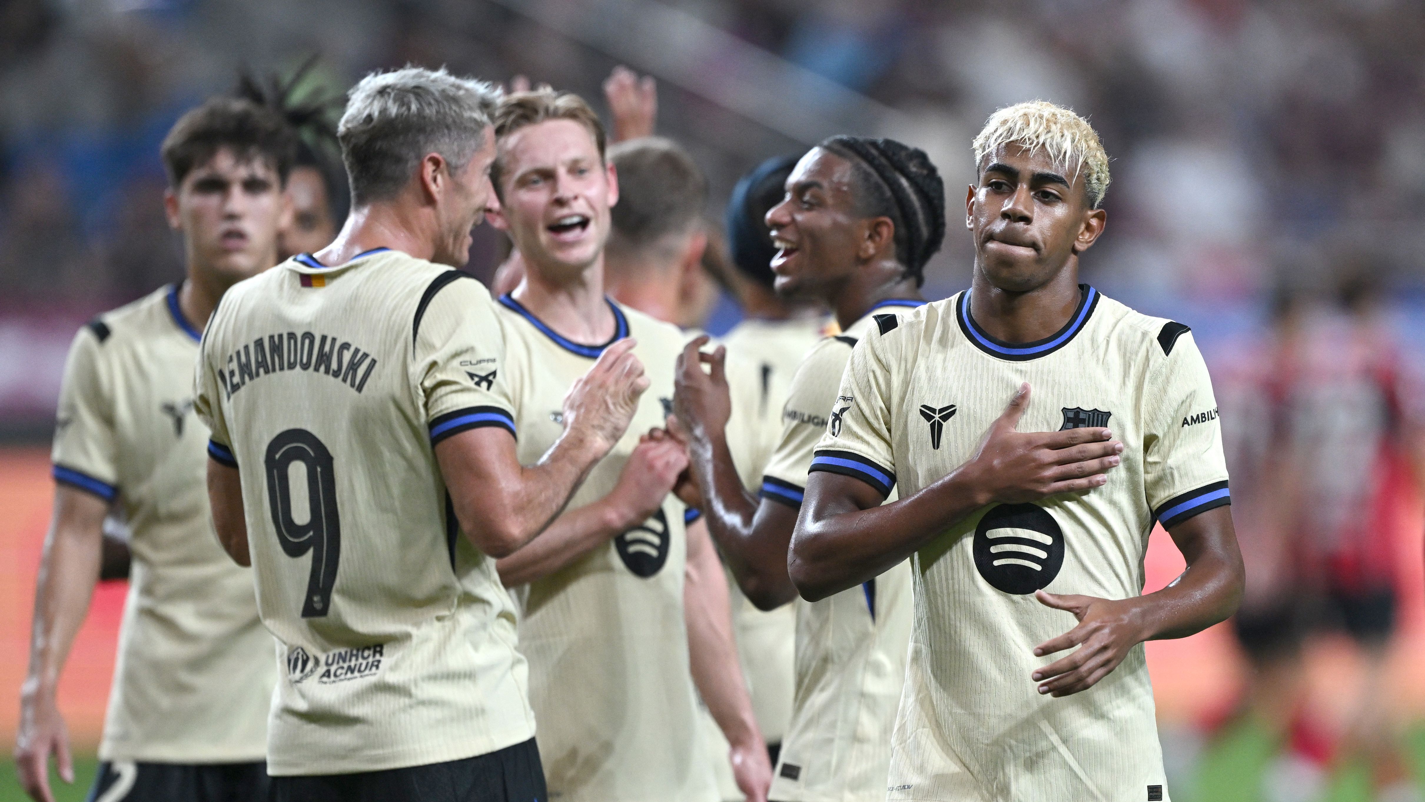 FBL-KOR-ESP-BARCELONA-SEOUL