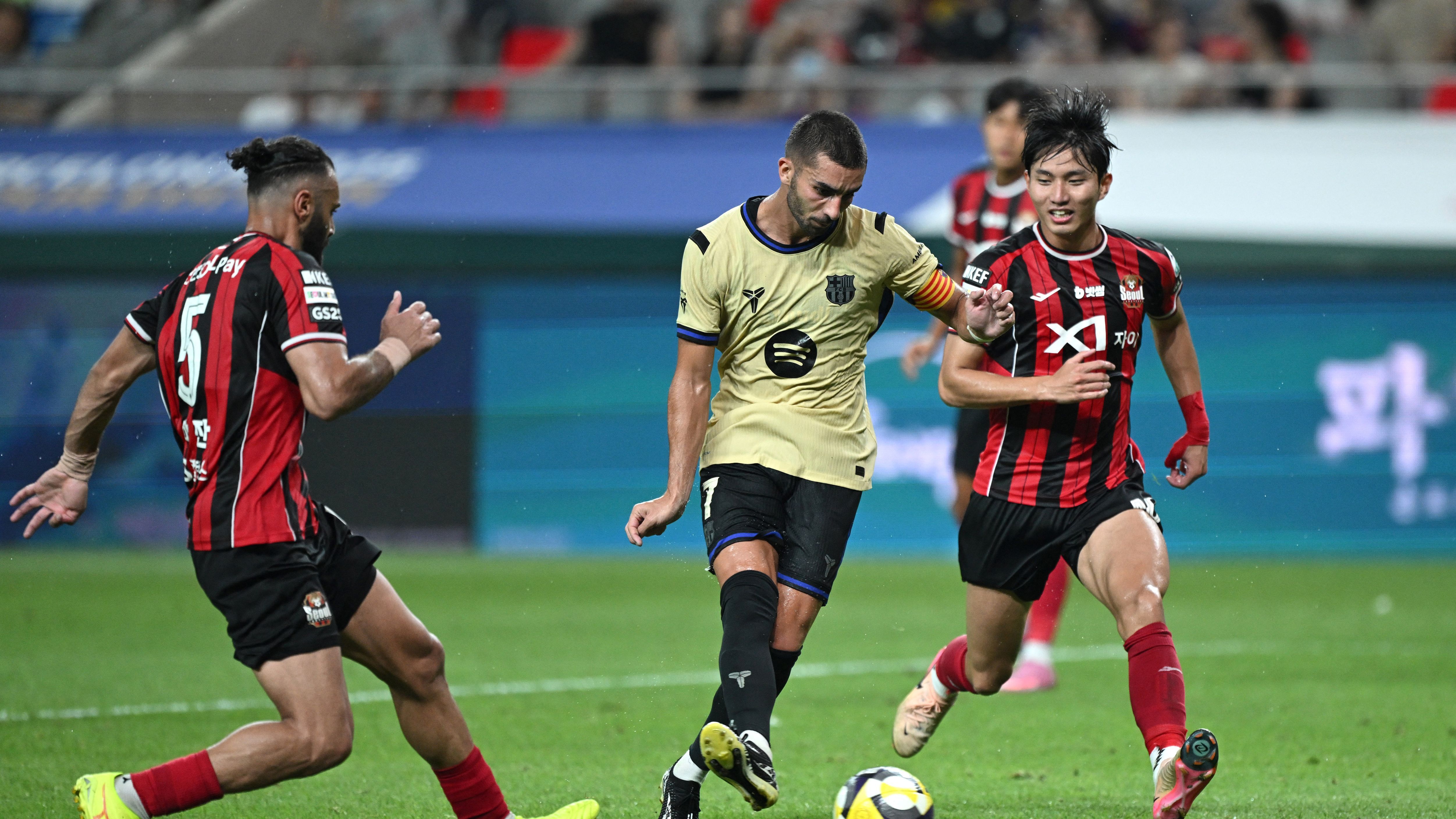 FBL-KOR-ESP-BARCELONA-SEOUL