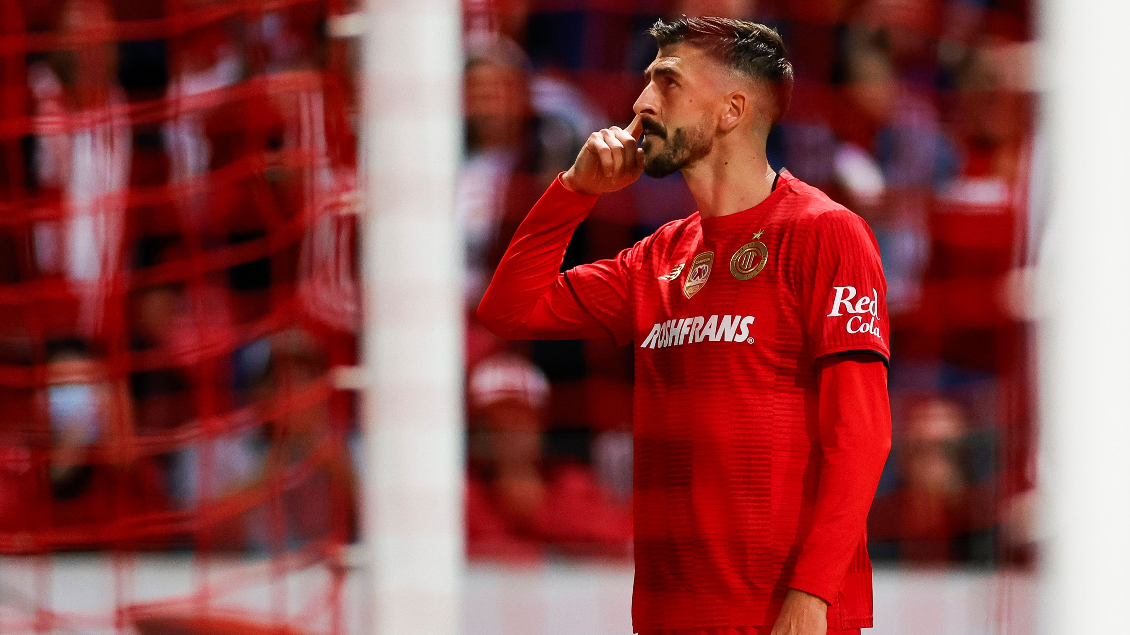 Toluca v Tigres UANL - Torneo Apertura 2025 Liga MX