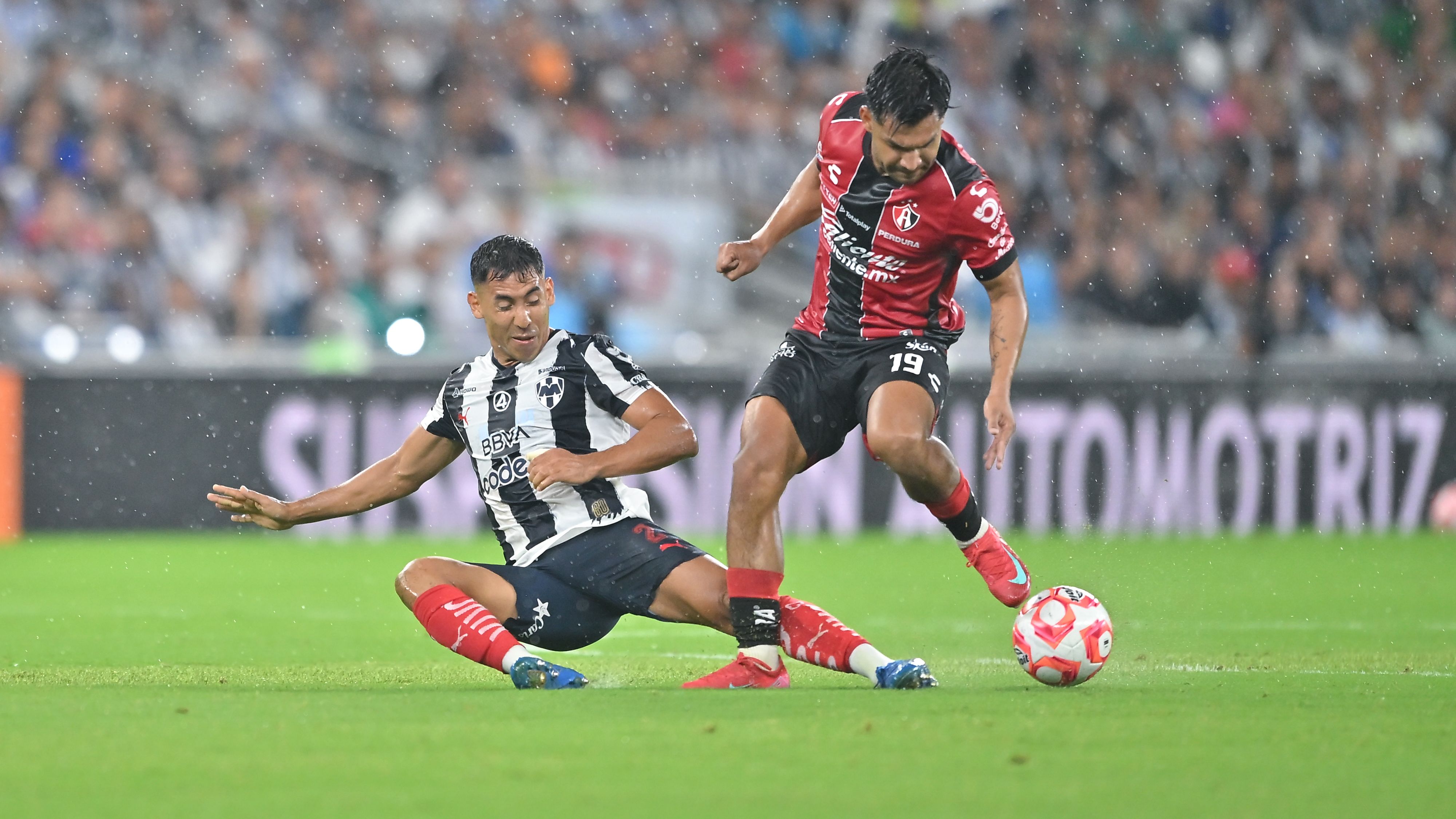 Monterrey v Atlas - Torneo Apertura 2025 Liga MX