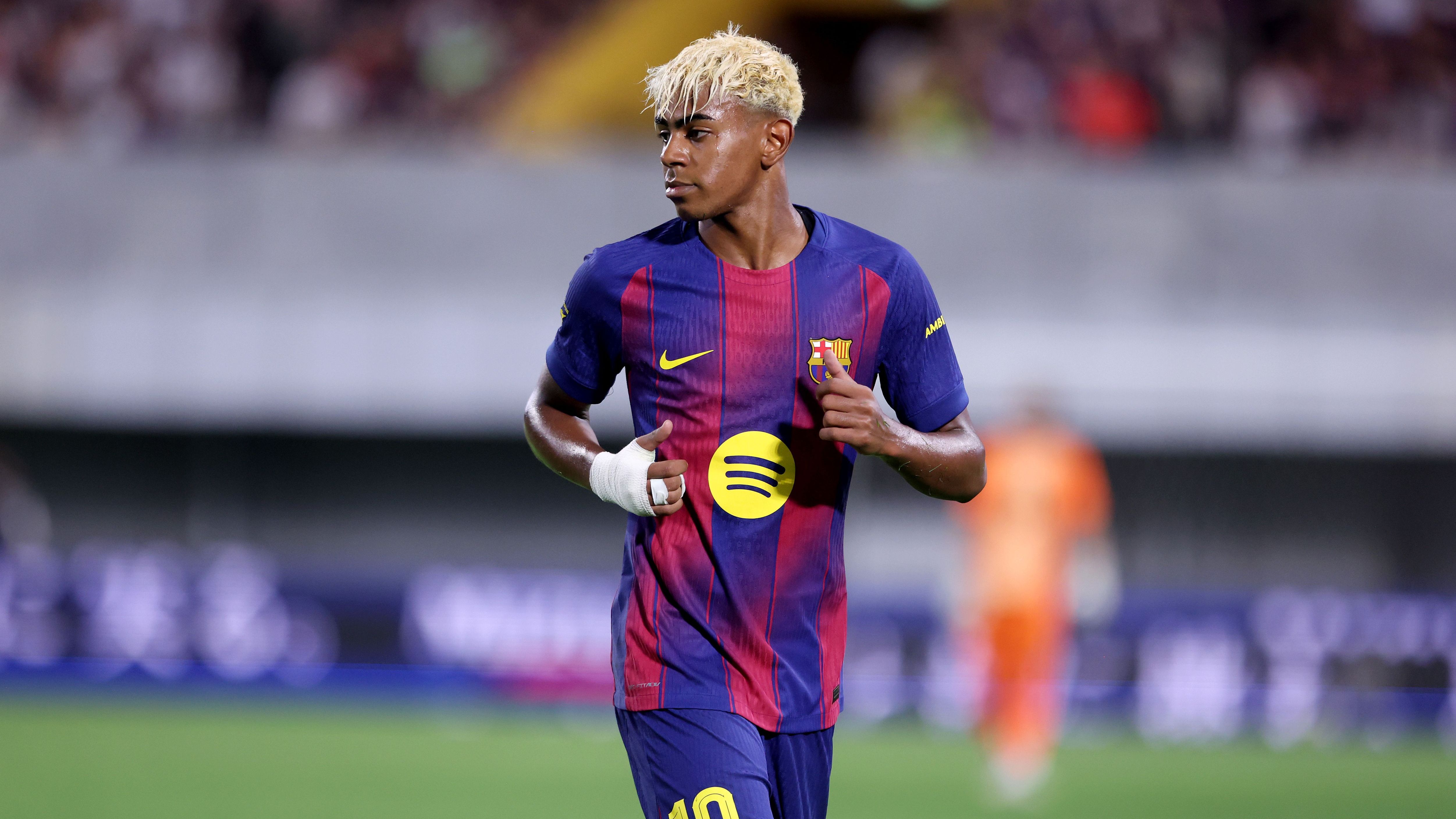 Vissel Kobe v FC Barcelona - Preseason Friendly