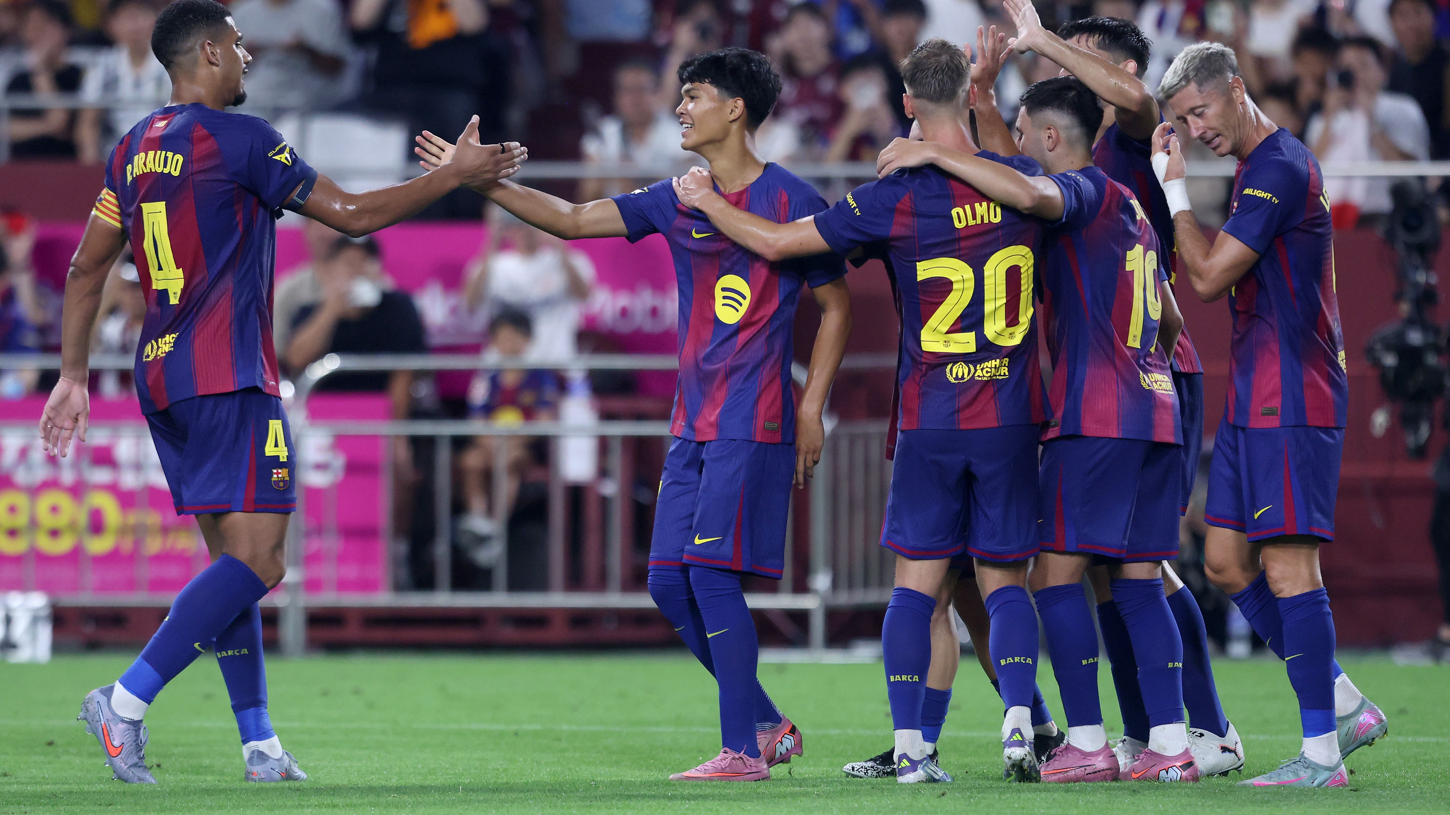 Vissel Kobe v FC Barcelona - Preseason Friendly
