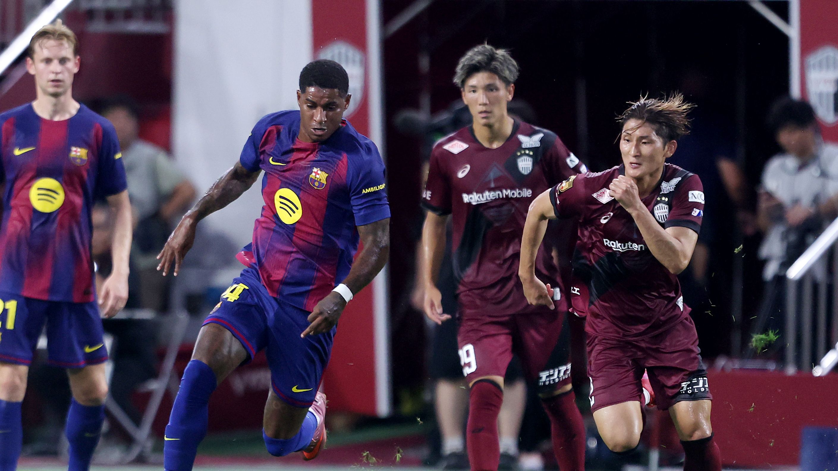 Vissel Kobe v FC Barcelona - Preseason Friendly