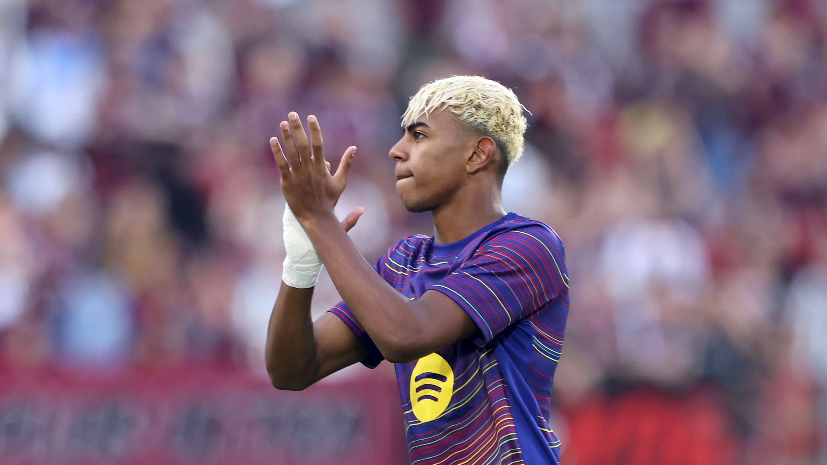 Vissel Kobe v FC Barcelona - Preseason Friendly