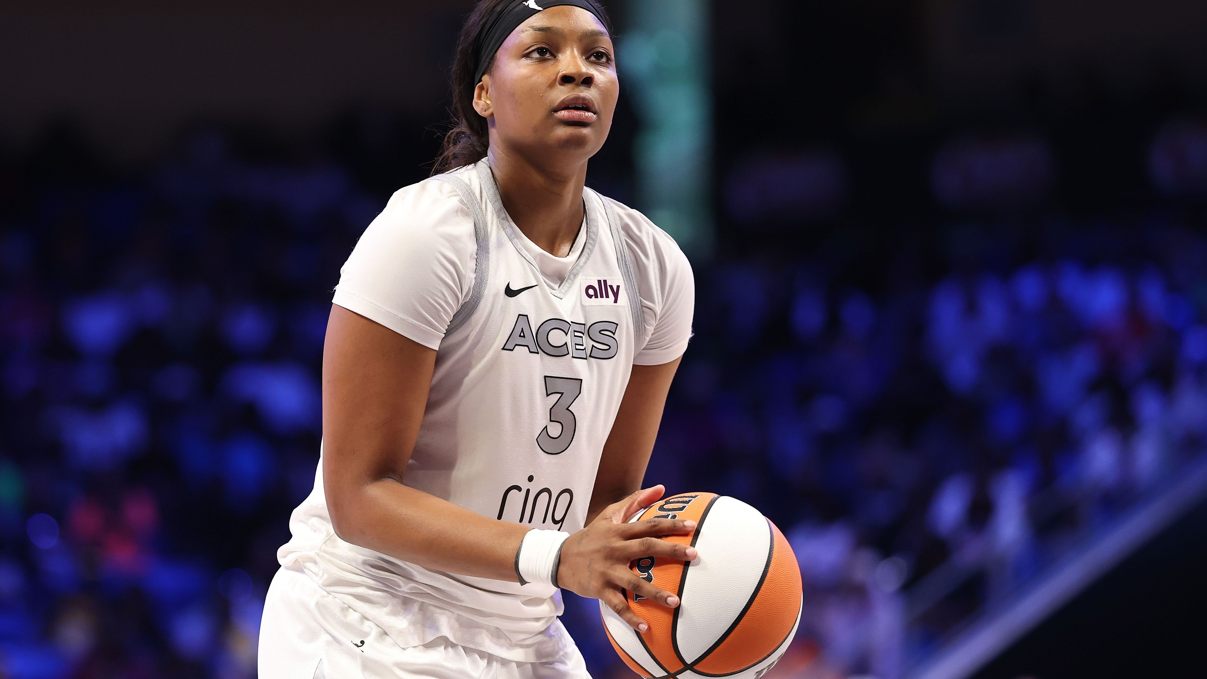 Las Vegas Aces v Dallas Wings