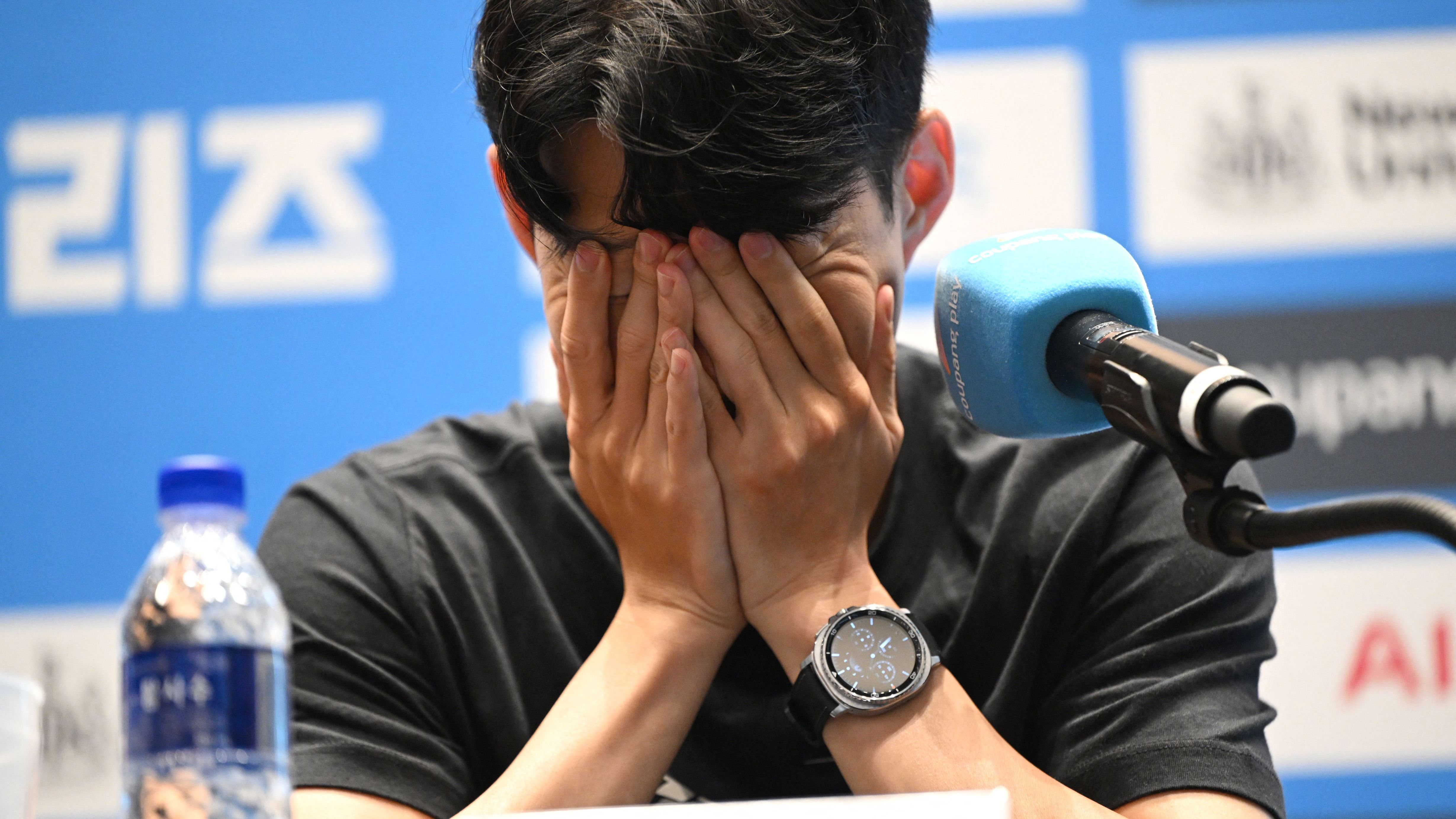 TOPSHOT-FBL-KOR-ENG-PR-TOTTENHAM