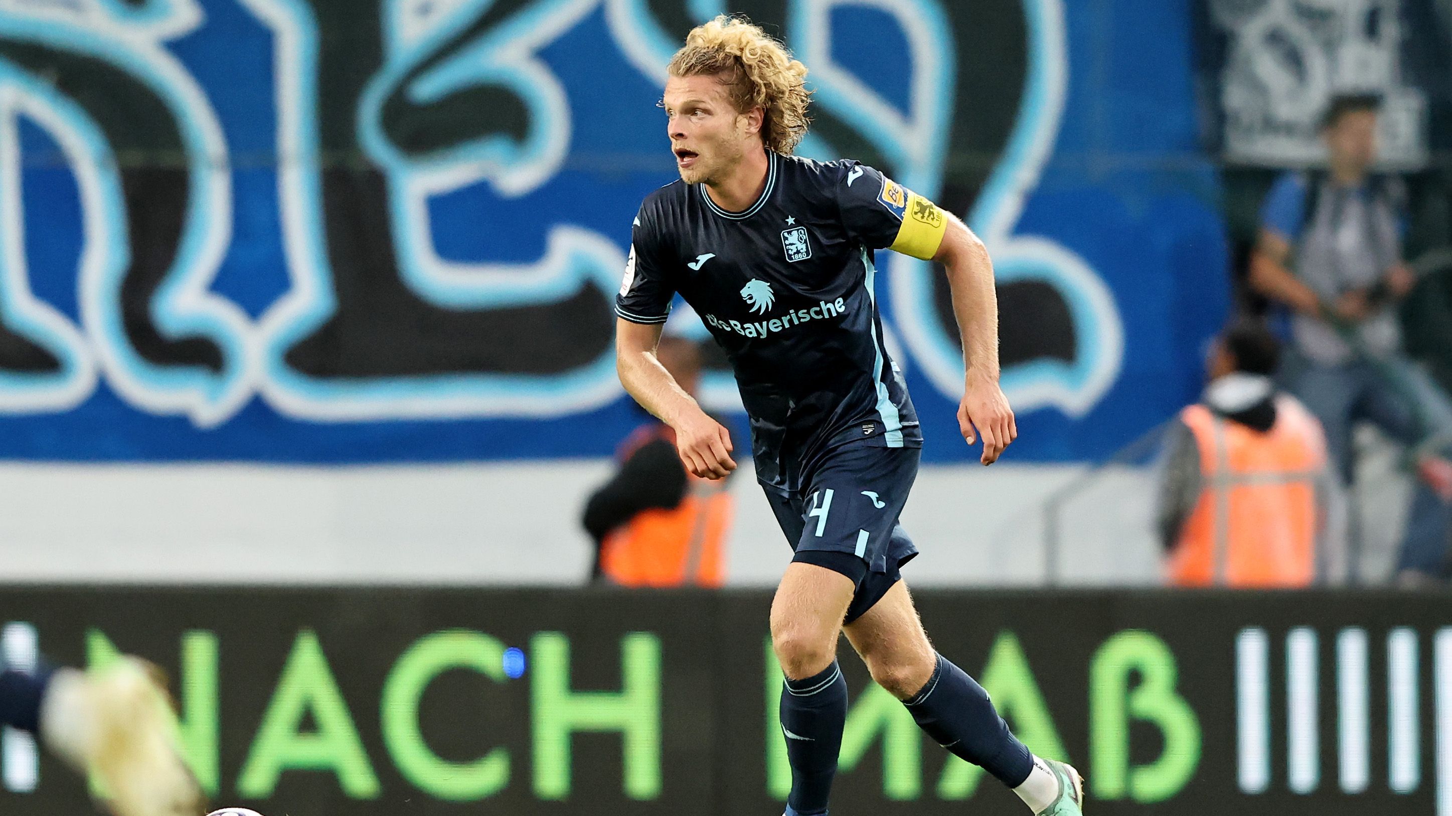 Rot-Weiß Essen v TSV 1860 München - 3. Liga