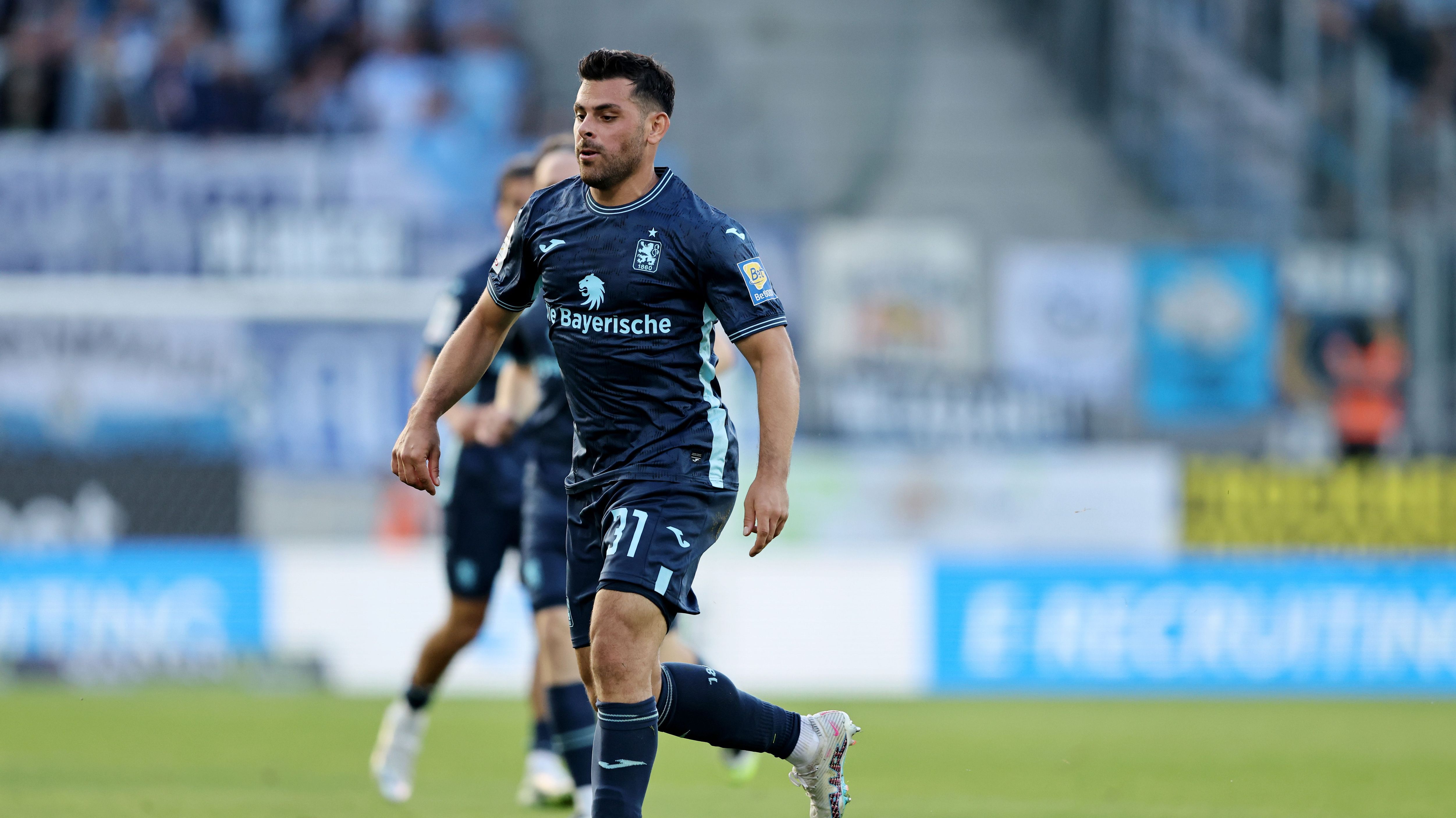 Rot-Weiß Essen v TSV 1860 München - 3. Liga