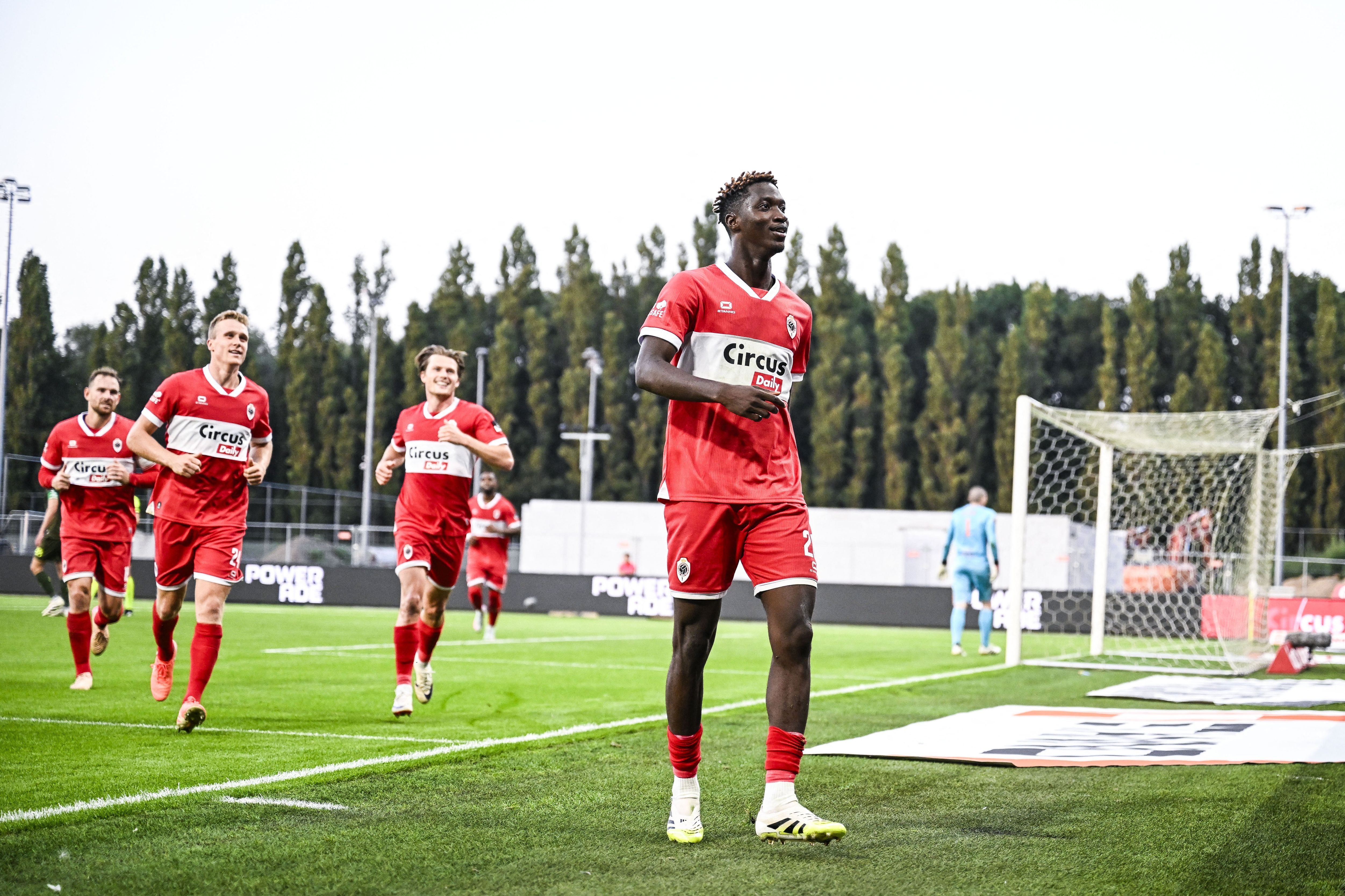 SOCCER JPL D3 ANTWERP FC VS OH LEUVEN