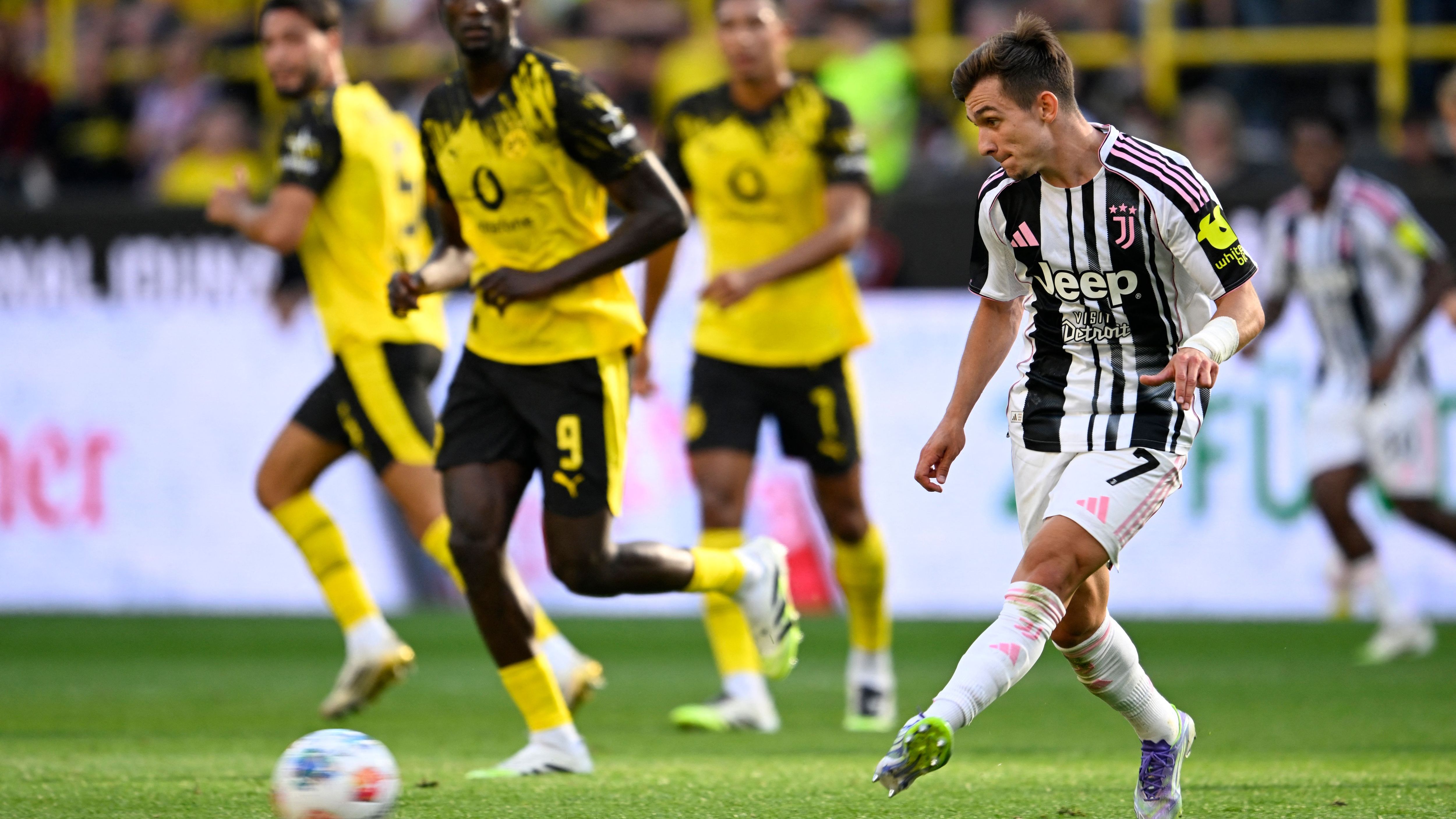 FBL-GER-ITA-FRIENDLY-DORTMUND-JUVENTUS