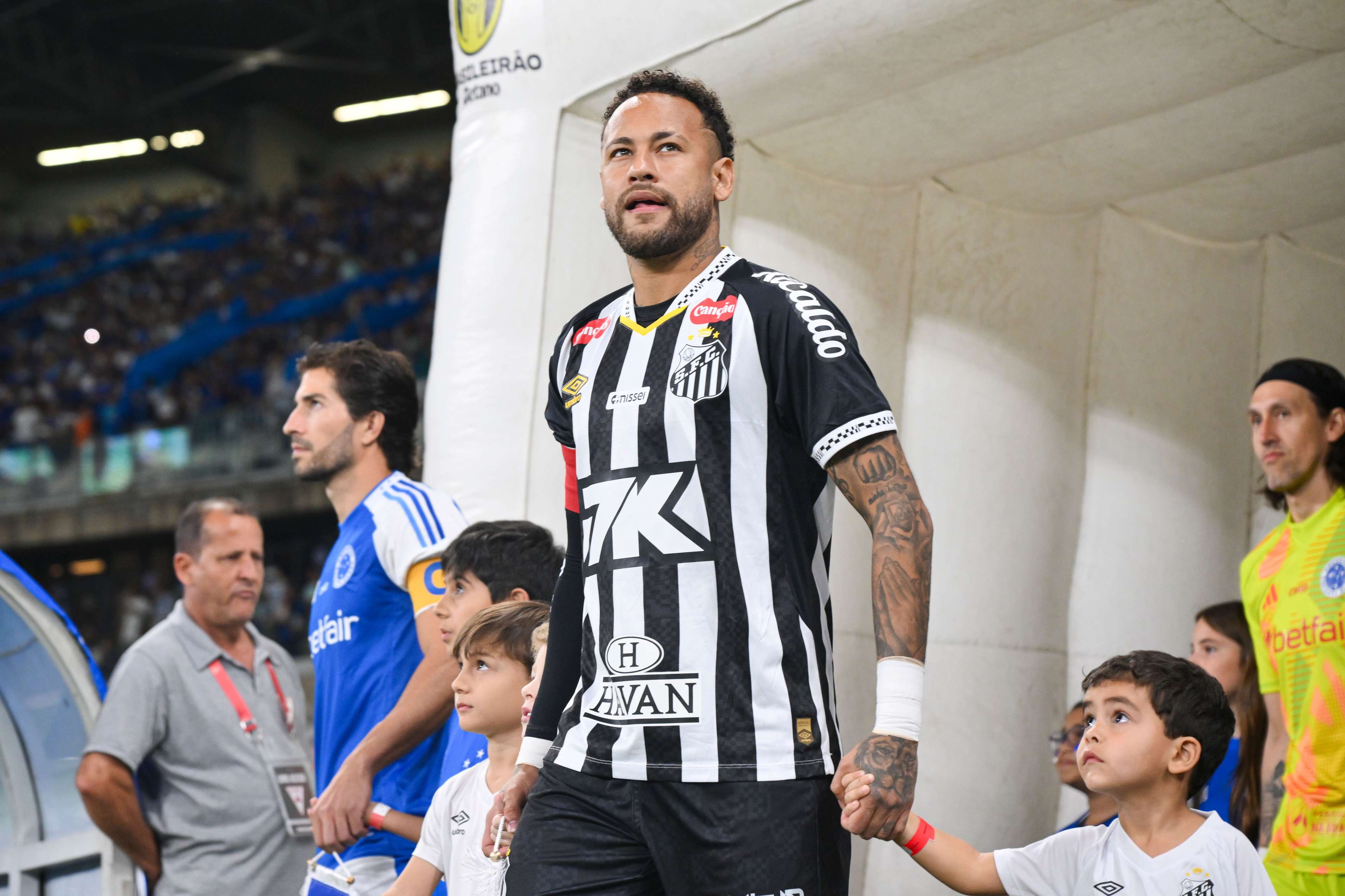 Cruzeiro v Santos - Brasileirao 2025