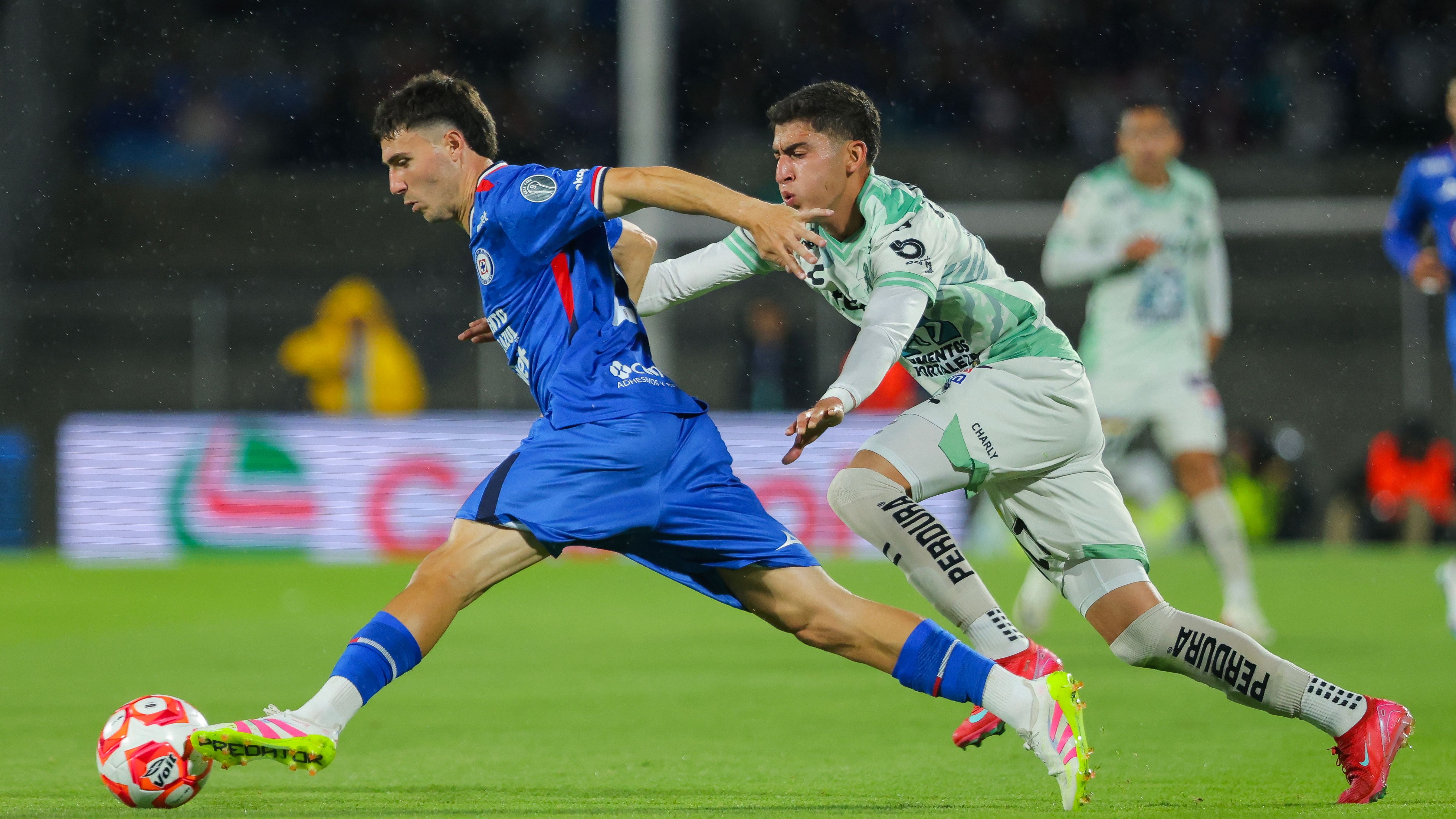 Cruz Azul v Leon - Torneo Apertura 2025 Liga MX