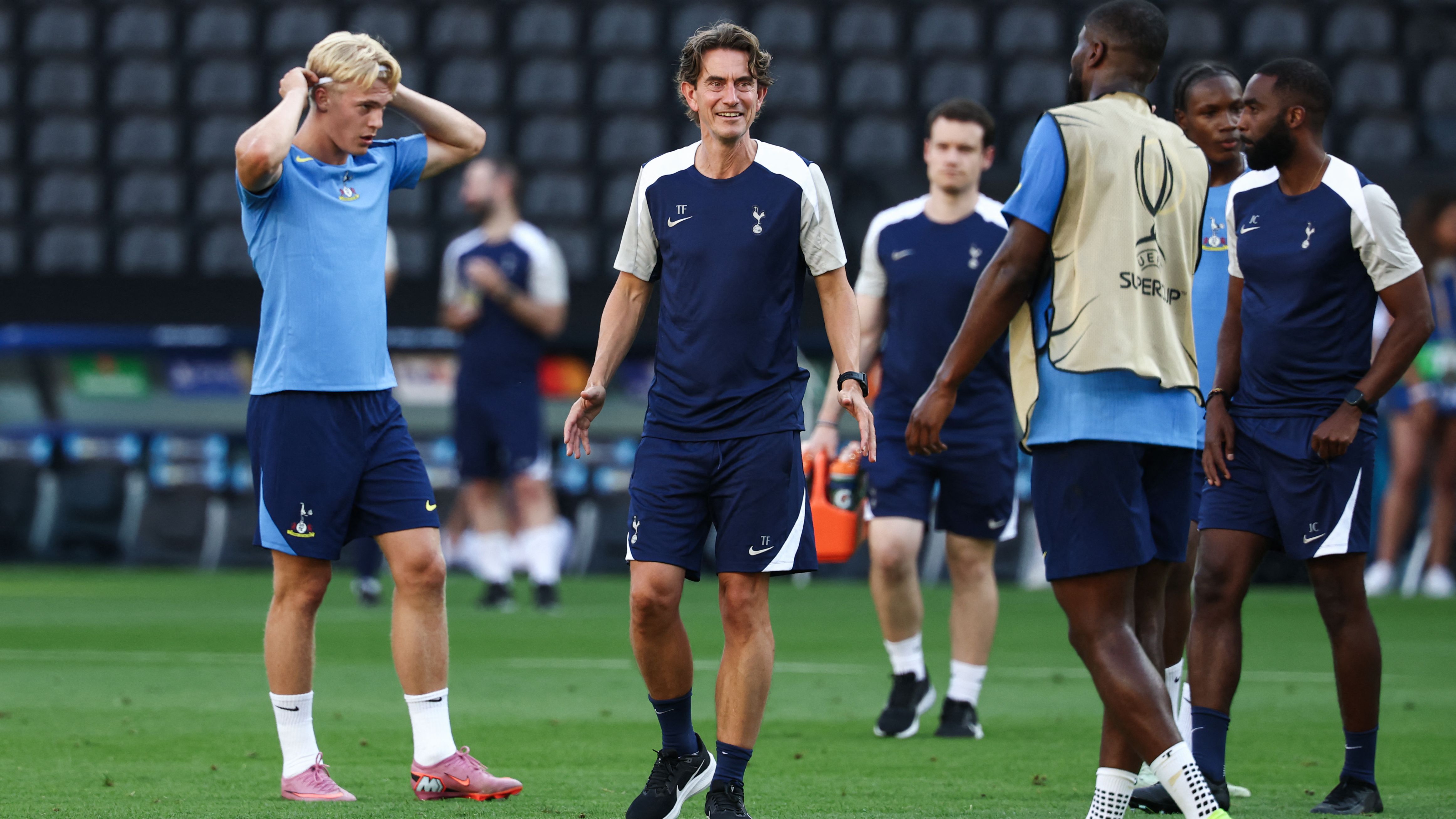 FBL-EUR-SUPERCUP-2025-TRAINING-TOTTENHAM
