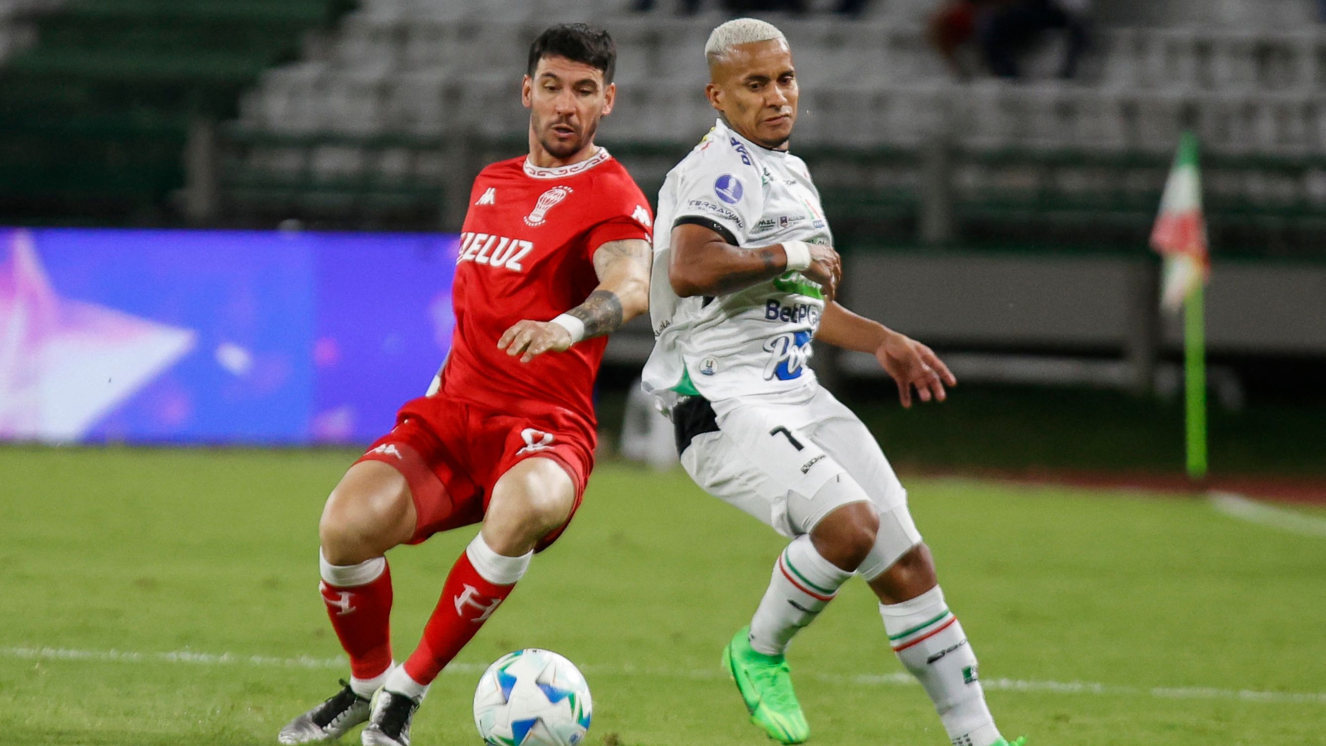 FBL-SUDAMERICANA-ONCECALDAS-HURACAN