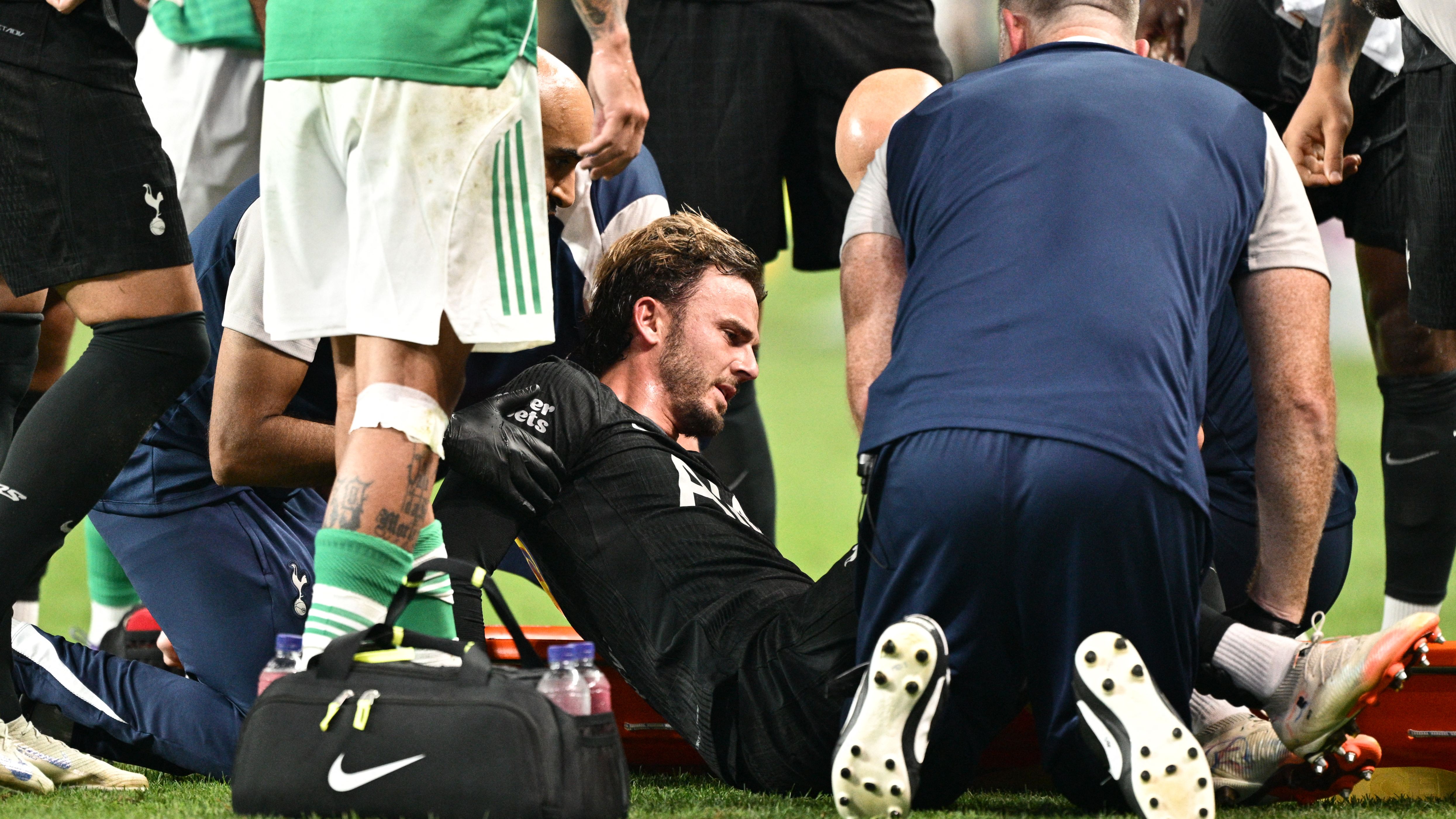 FBL-KOR-ENG-PR-TOTTENHAM-NEWCASTLE