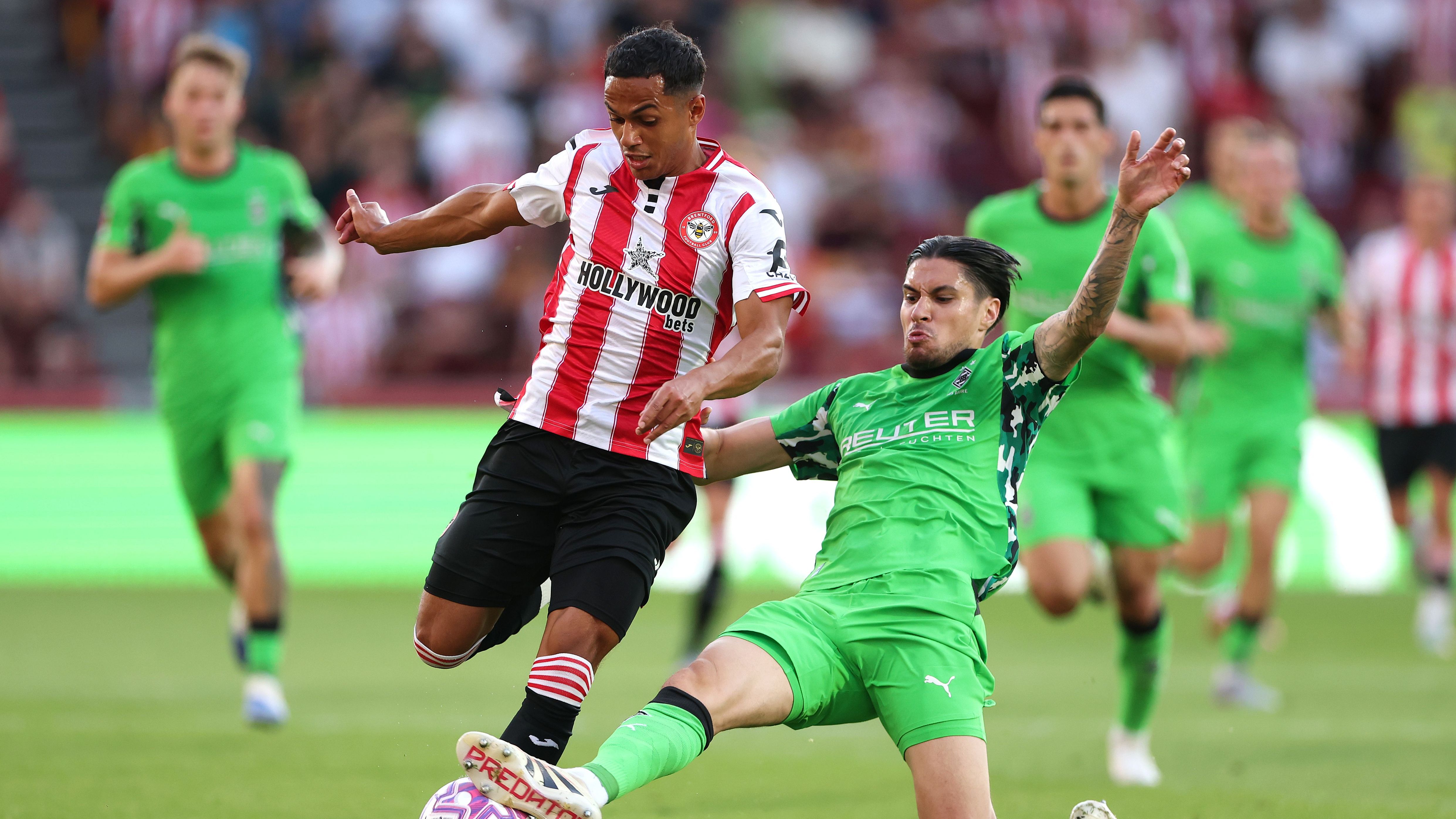 Brentford v Borussia Moenchengladbach - Pre-Season Friendly