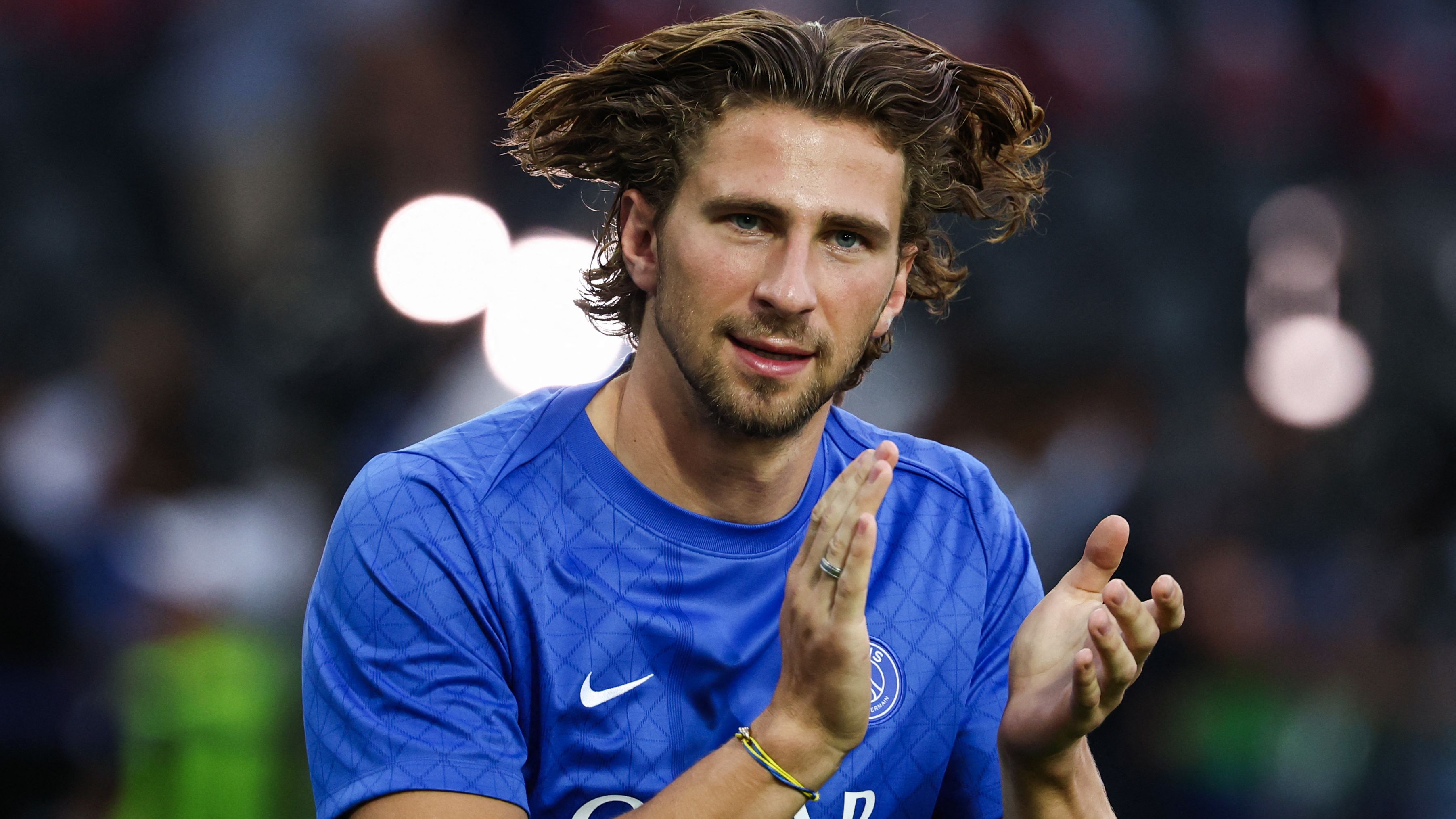 GettyImages-2229186766 Illia Zabarnyi hailed as 'incredible player' after PSG debut as Luis Enrique reveals 'confidence' in former Bournemouth defender