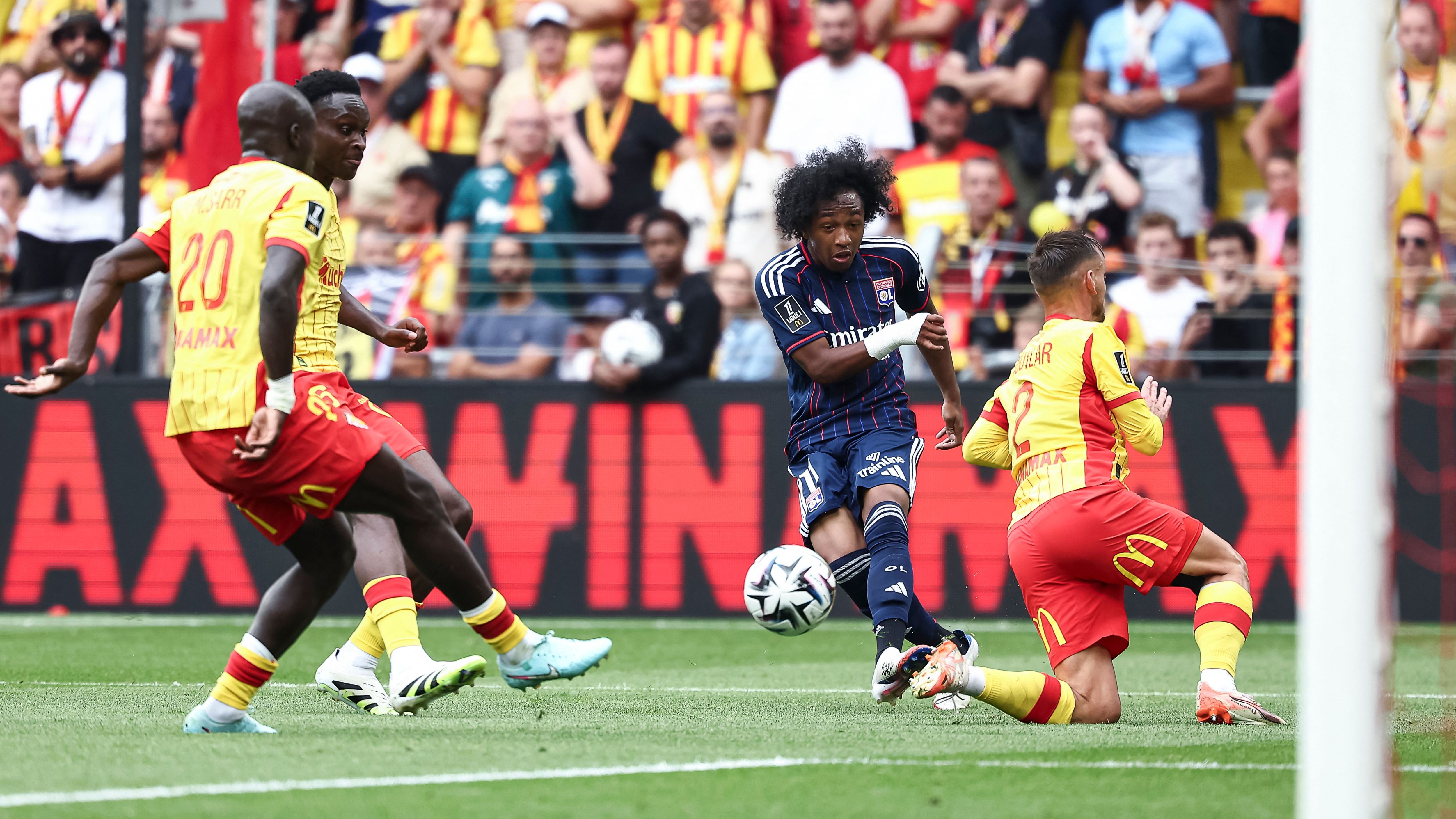 FBL-FRA-LIGUE1-LENS-LYON