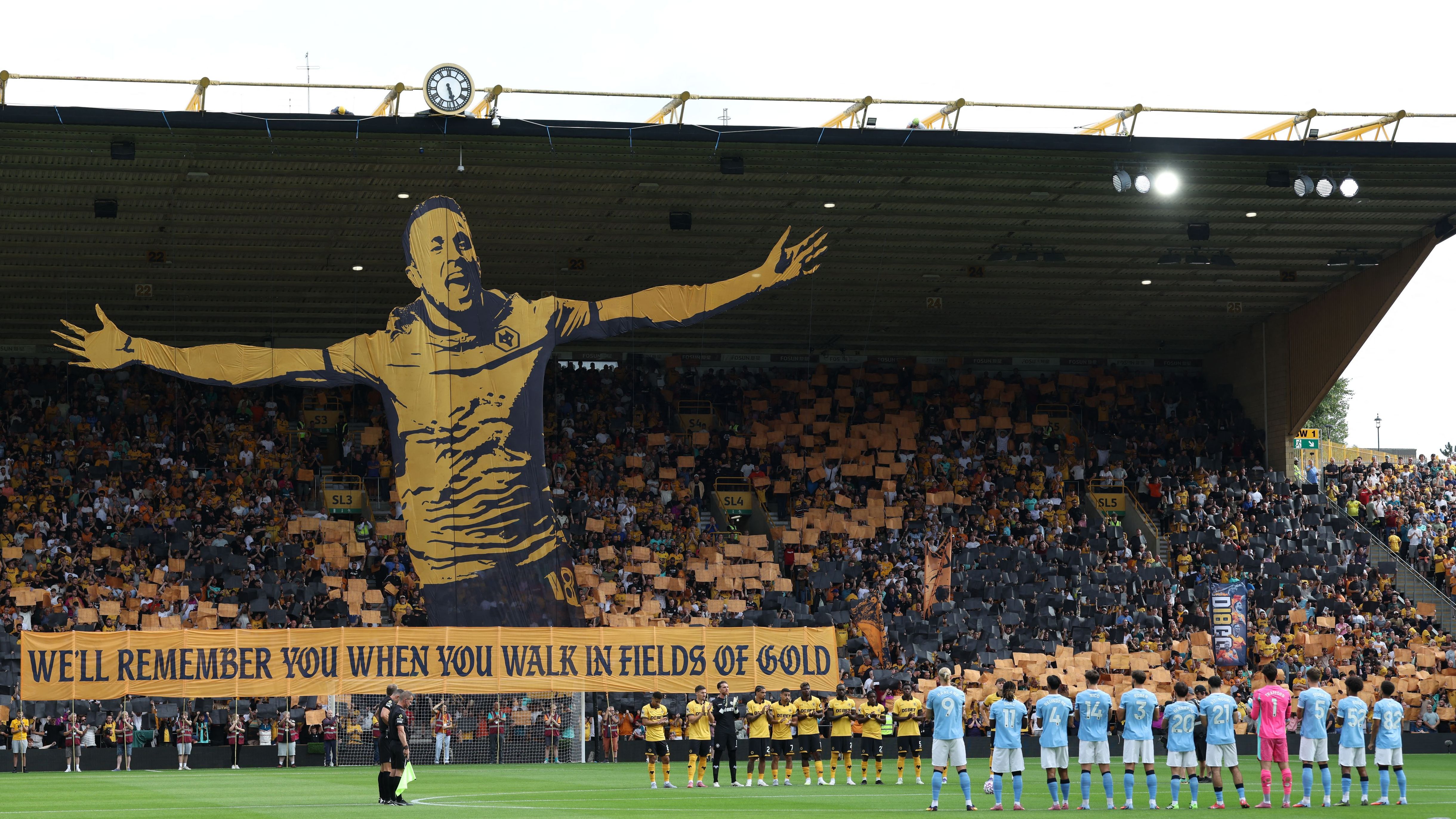 FBL-ENG-PR-WOLVES-MAN CITY