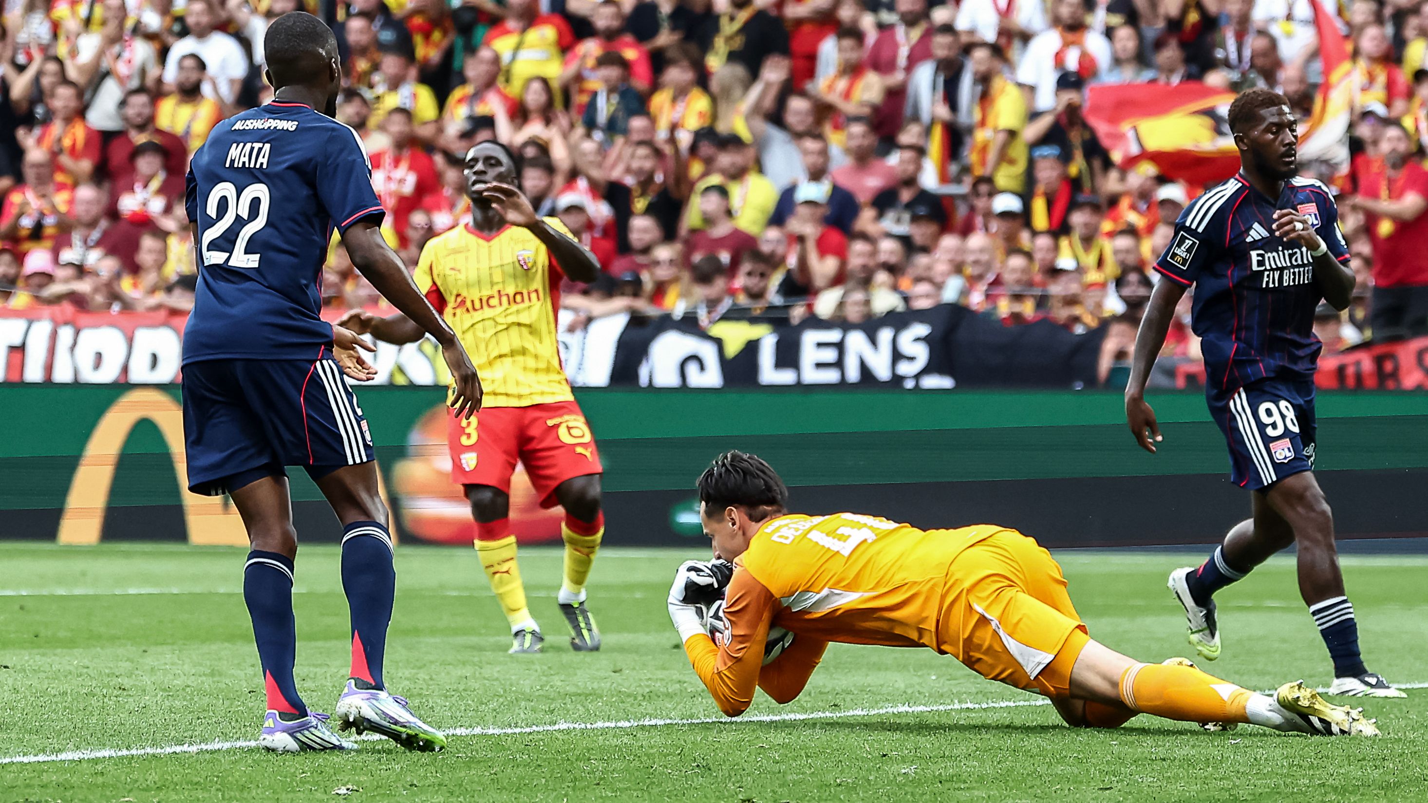 FBL-FRA-LIGUE1-LENS-LYON