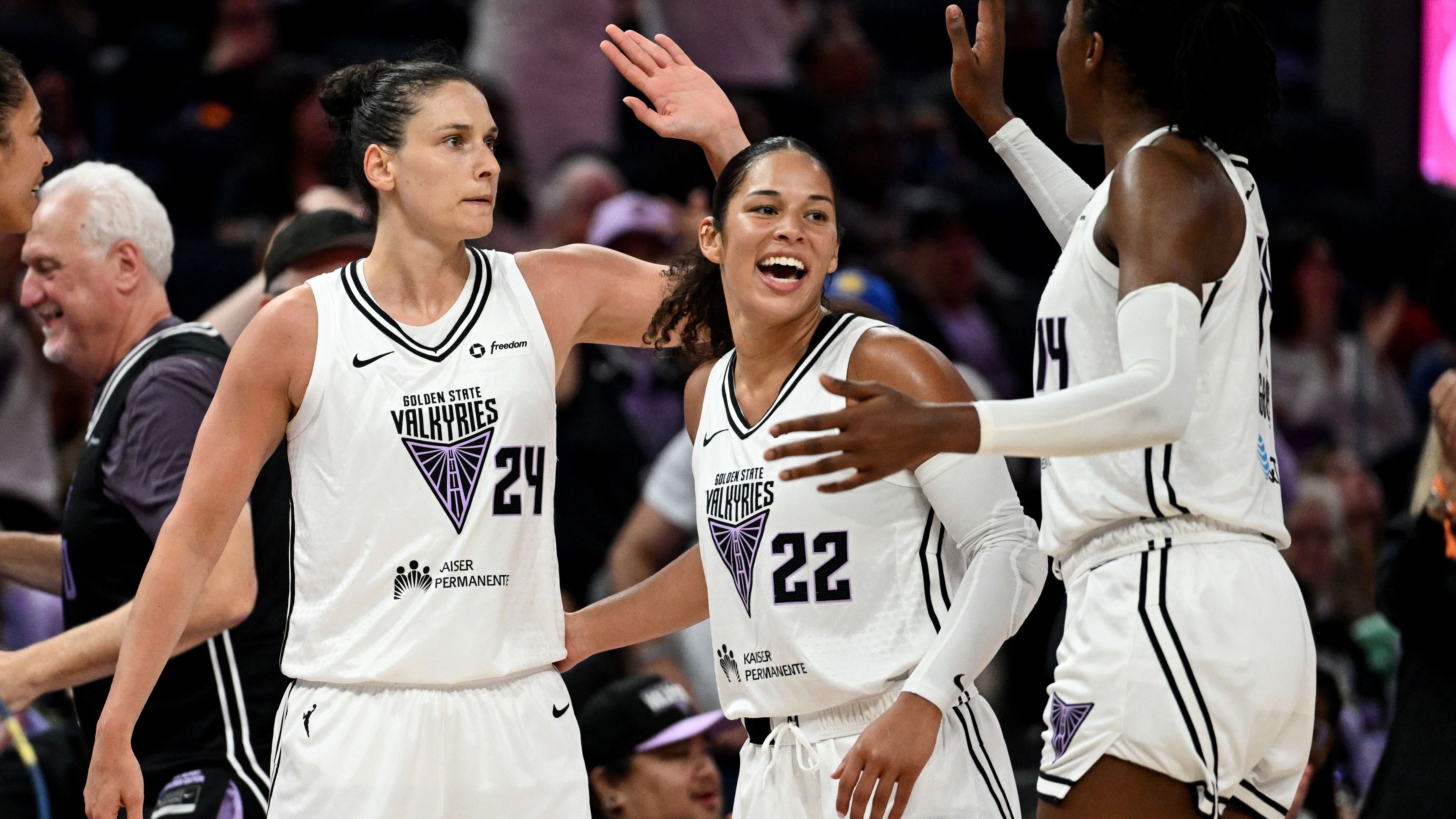 Connecticut Sun v Golden State Valkyries