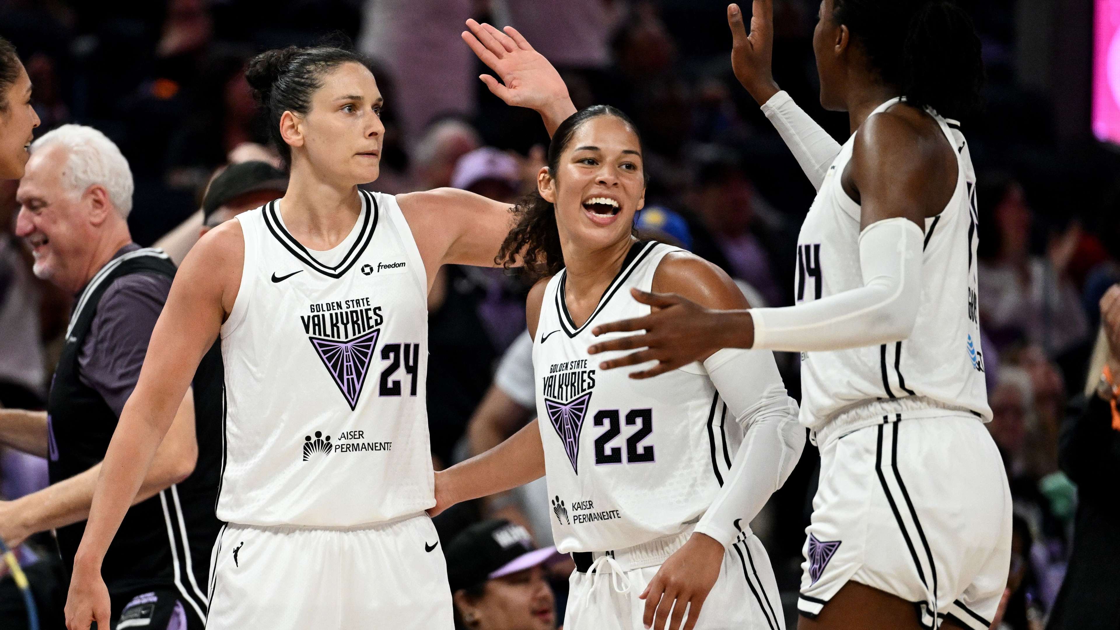 Connecticut Sun v Golden State Valkyries