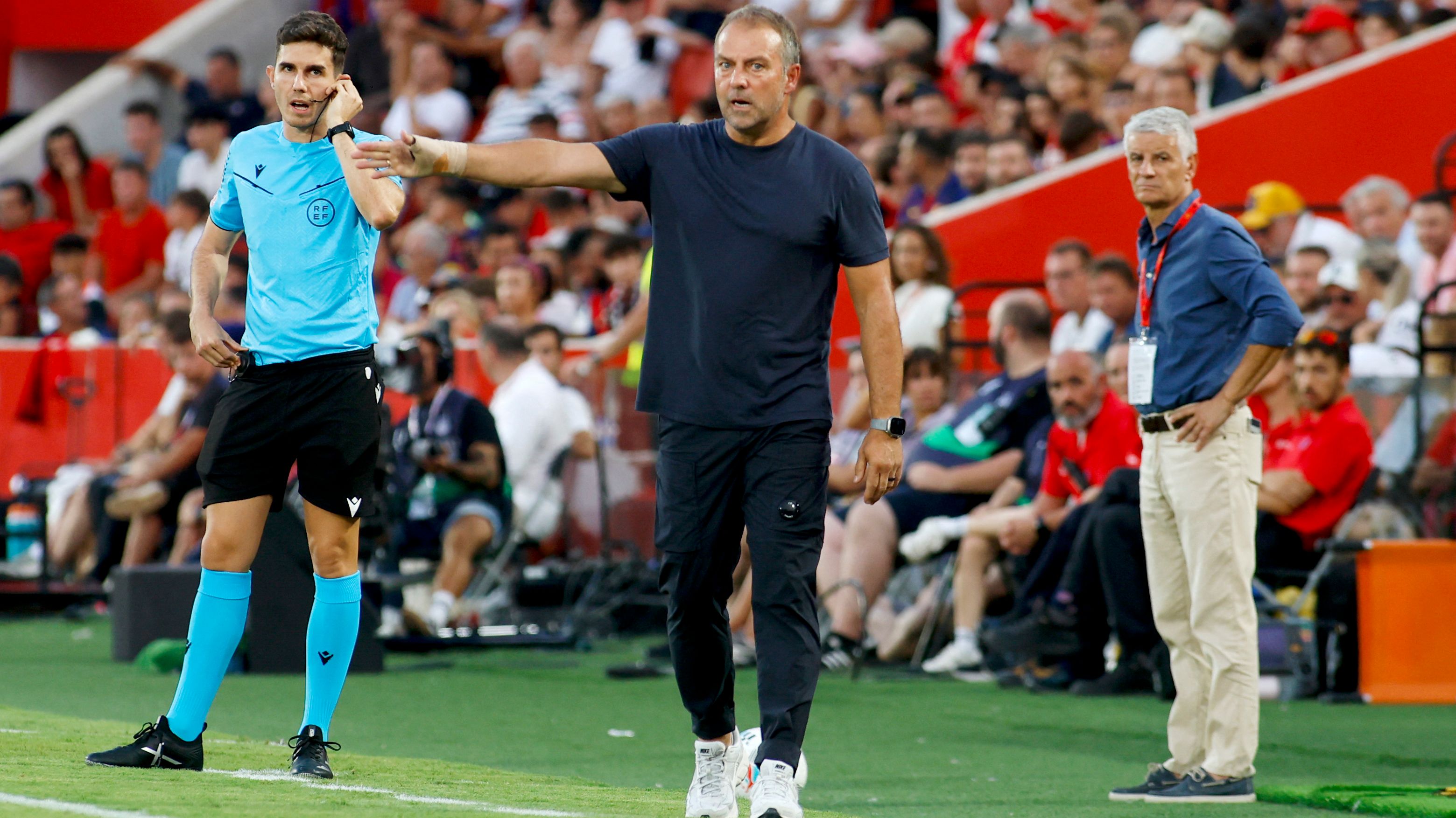 FBL-ESP-LIGA-MALLORCA-BARCELONA