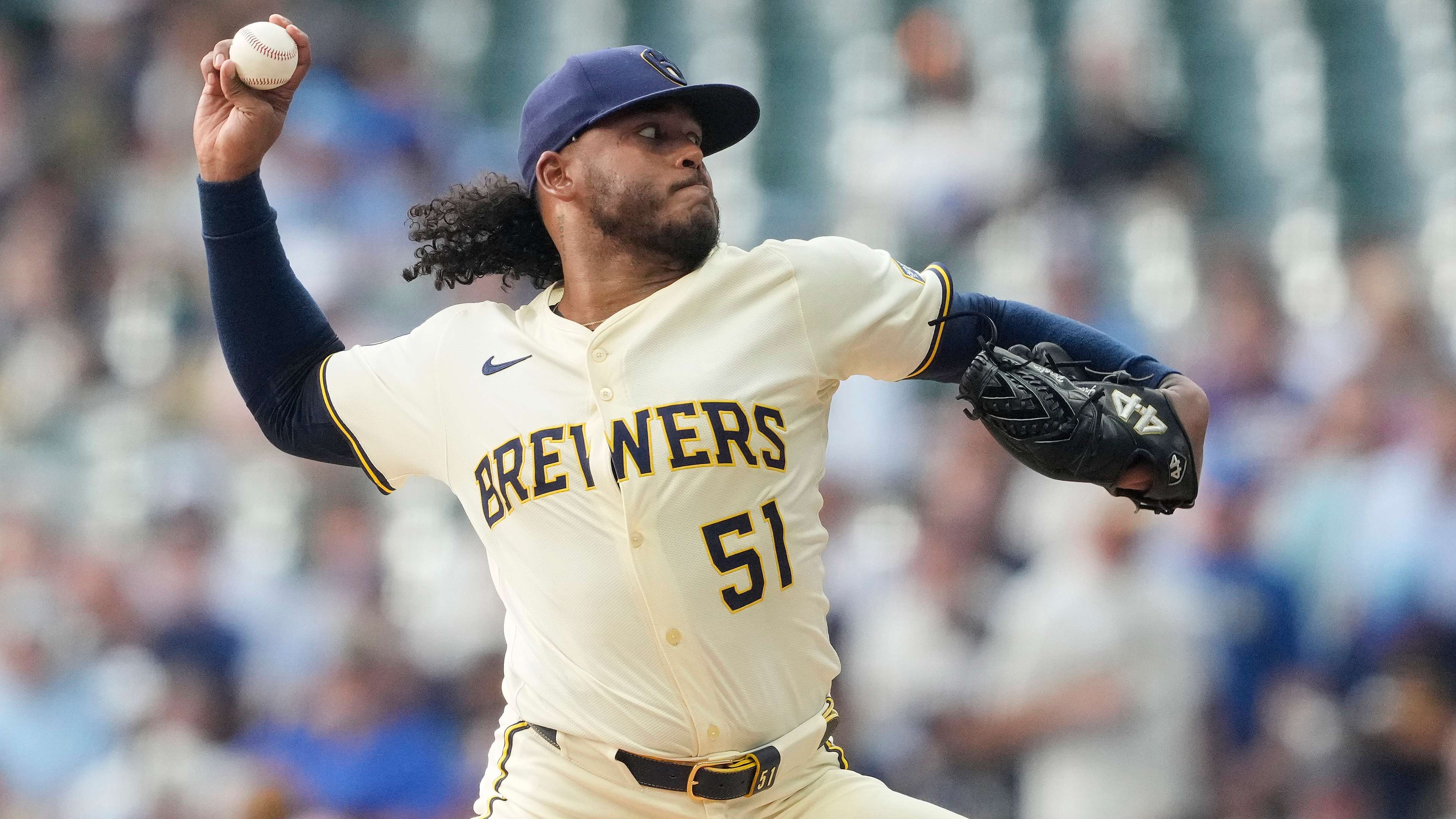 Pittsburgh Pirates v Milwaukee Brewers