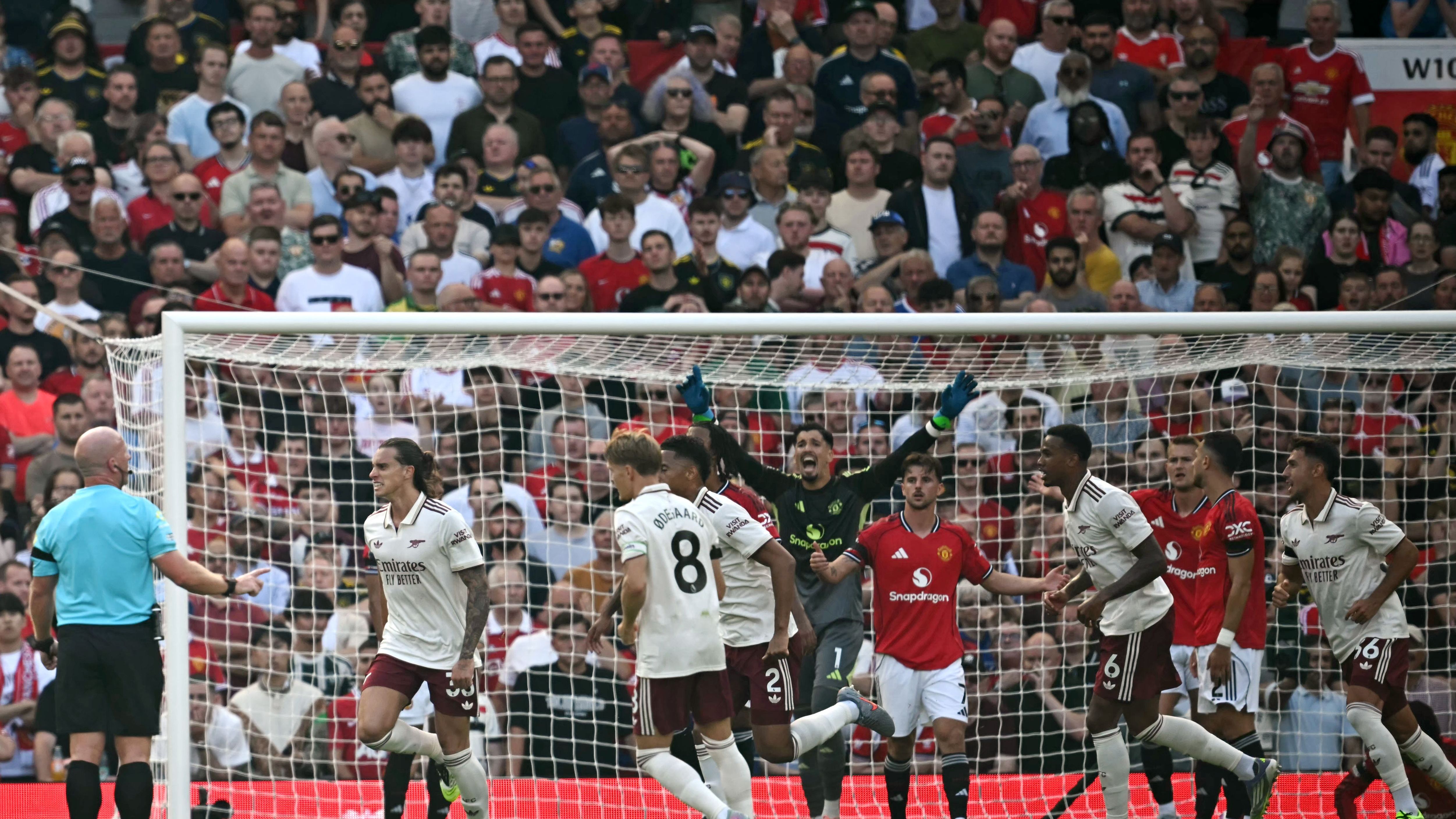 مباراة مانشستر يونايتد ضد آرسنال