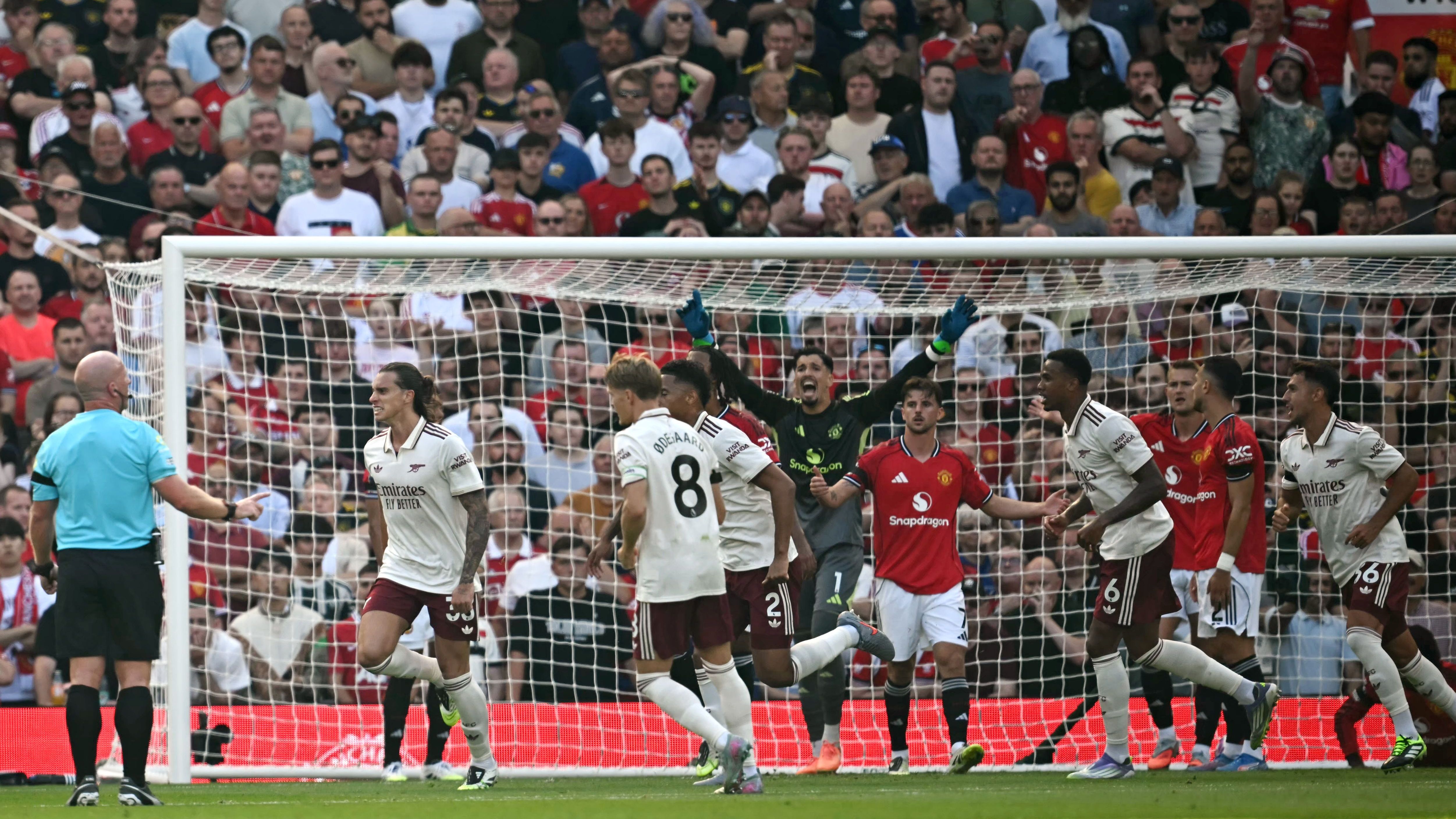 مباراة مانشستر يونايتد ضد آرسنال