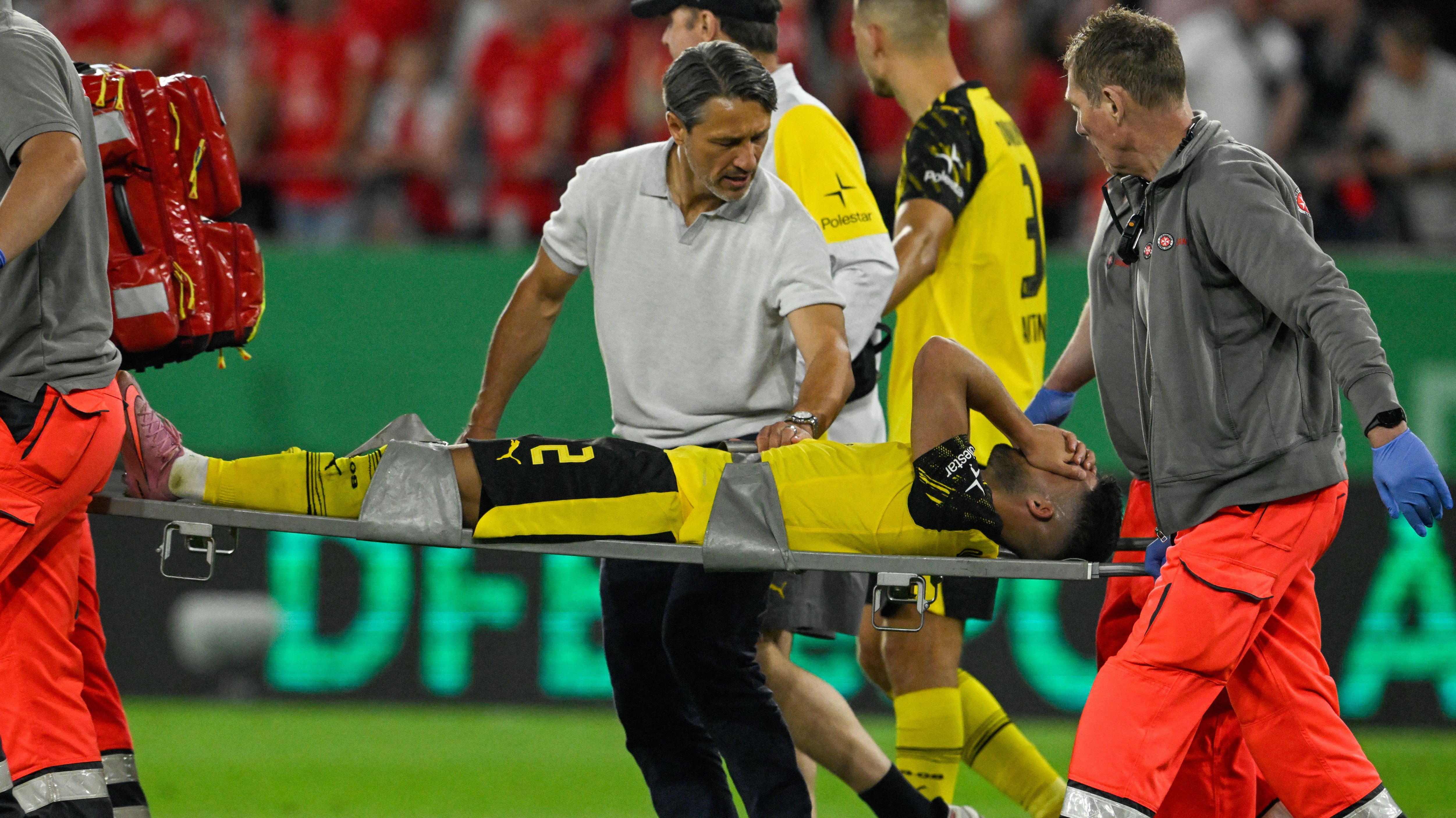 FBL-GER-CUP-ESSEN-DORTMUND