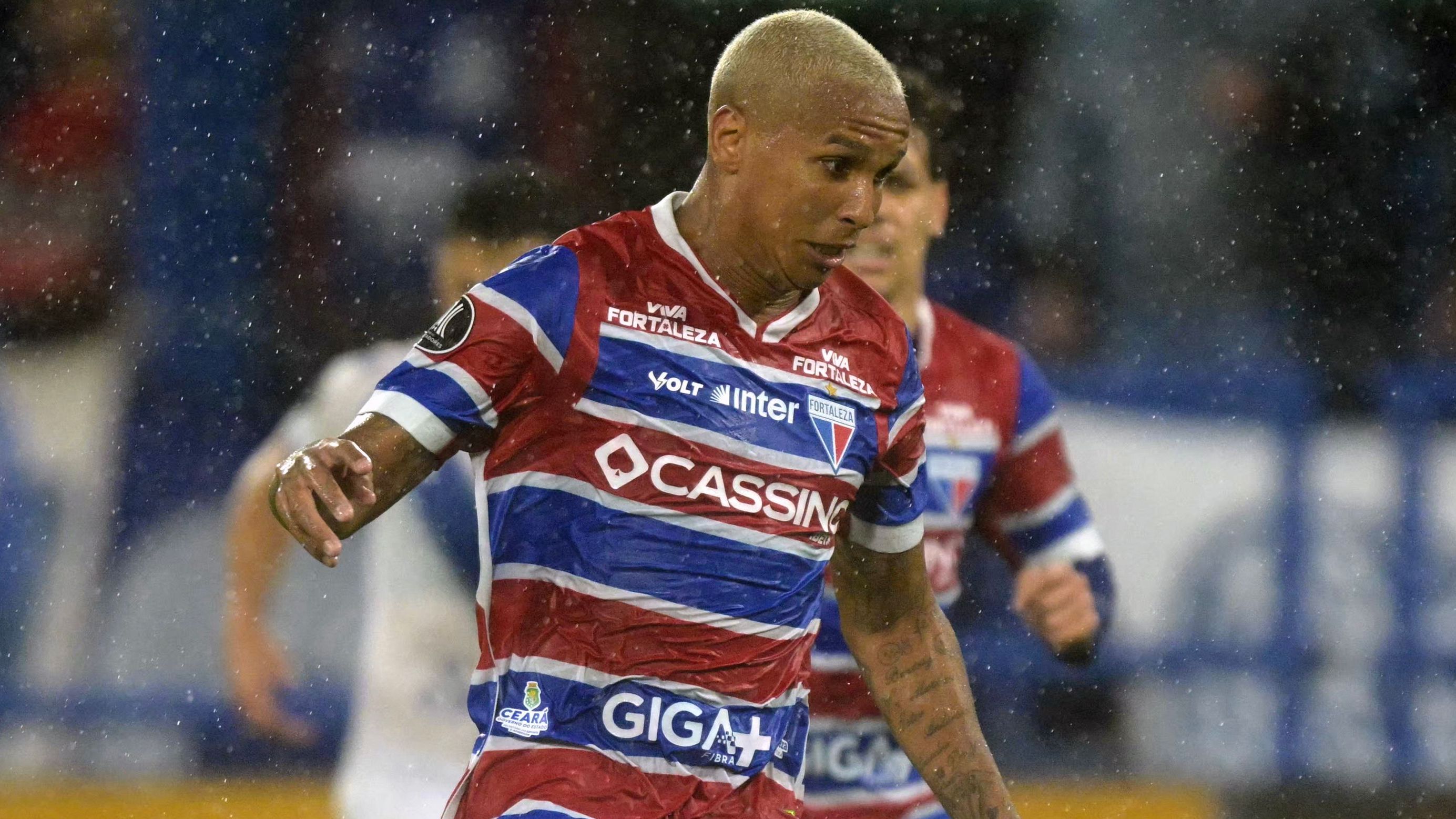 FBL-LIBERTADORES-VELEZ-FORTALEZA