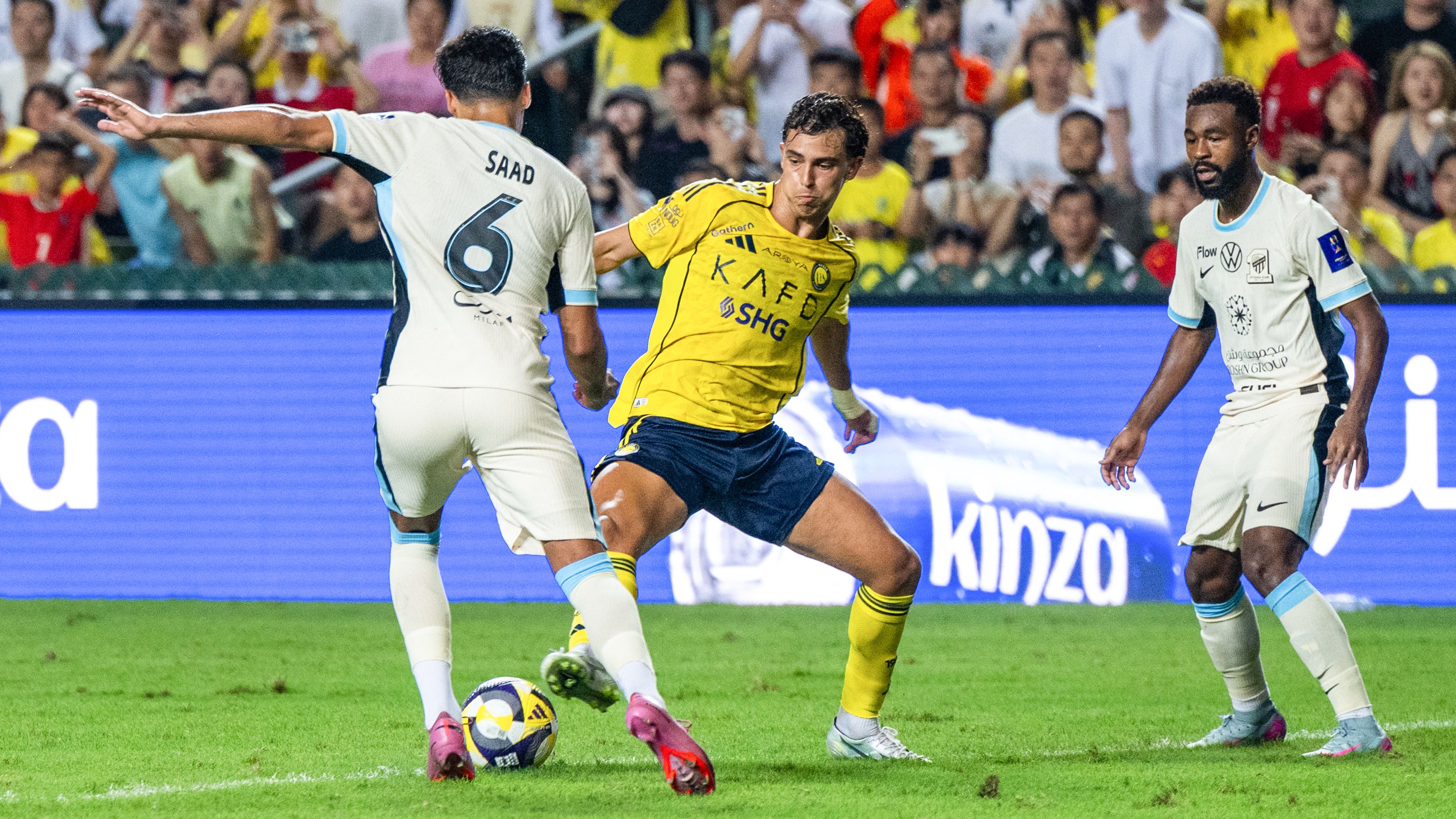 توقيته يربك لوران بلان قبل كلاسيكو النصر .. قرار آسيوي رسمي يغيب نجم الاتحاد | السعودية Goal.com