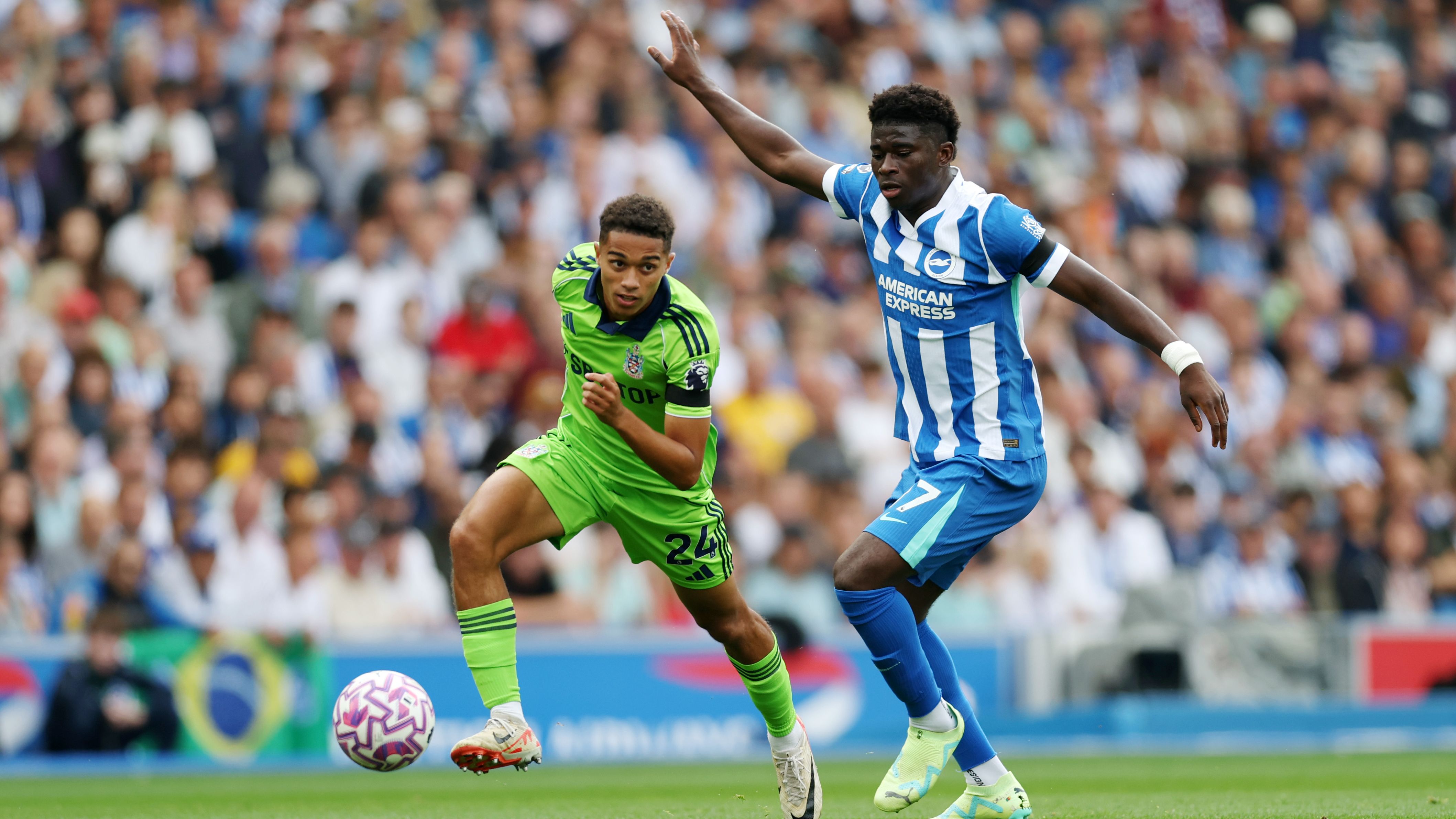 Brighton & Hove Albion v Fulham - Premier League