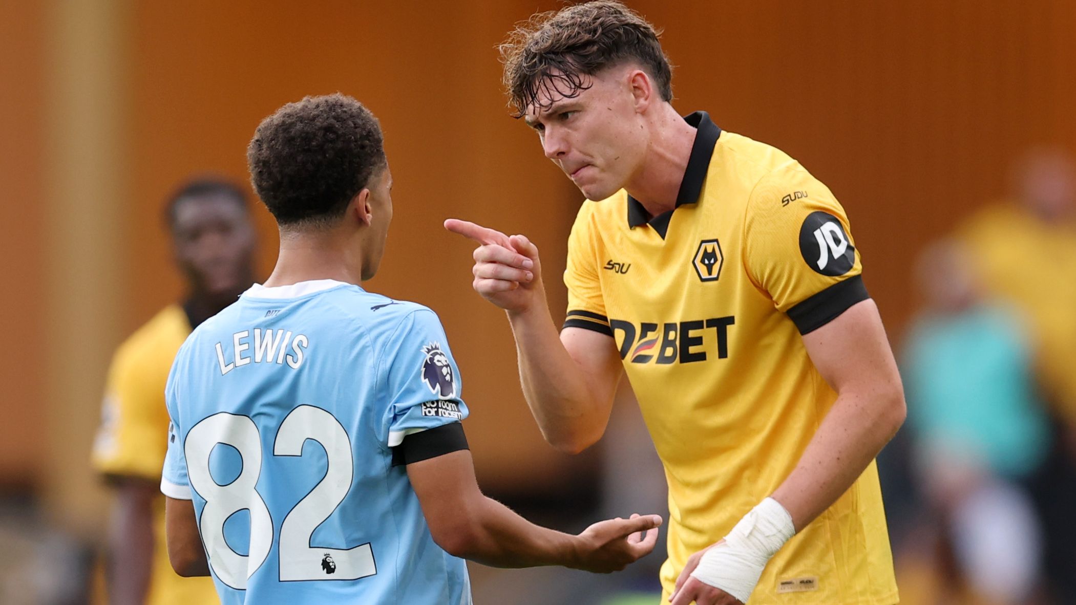 Wolverhampton Wanderers v Manchester City - Premier League