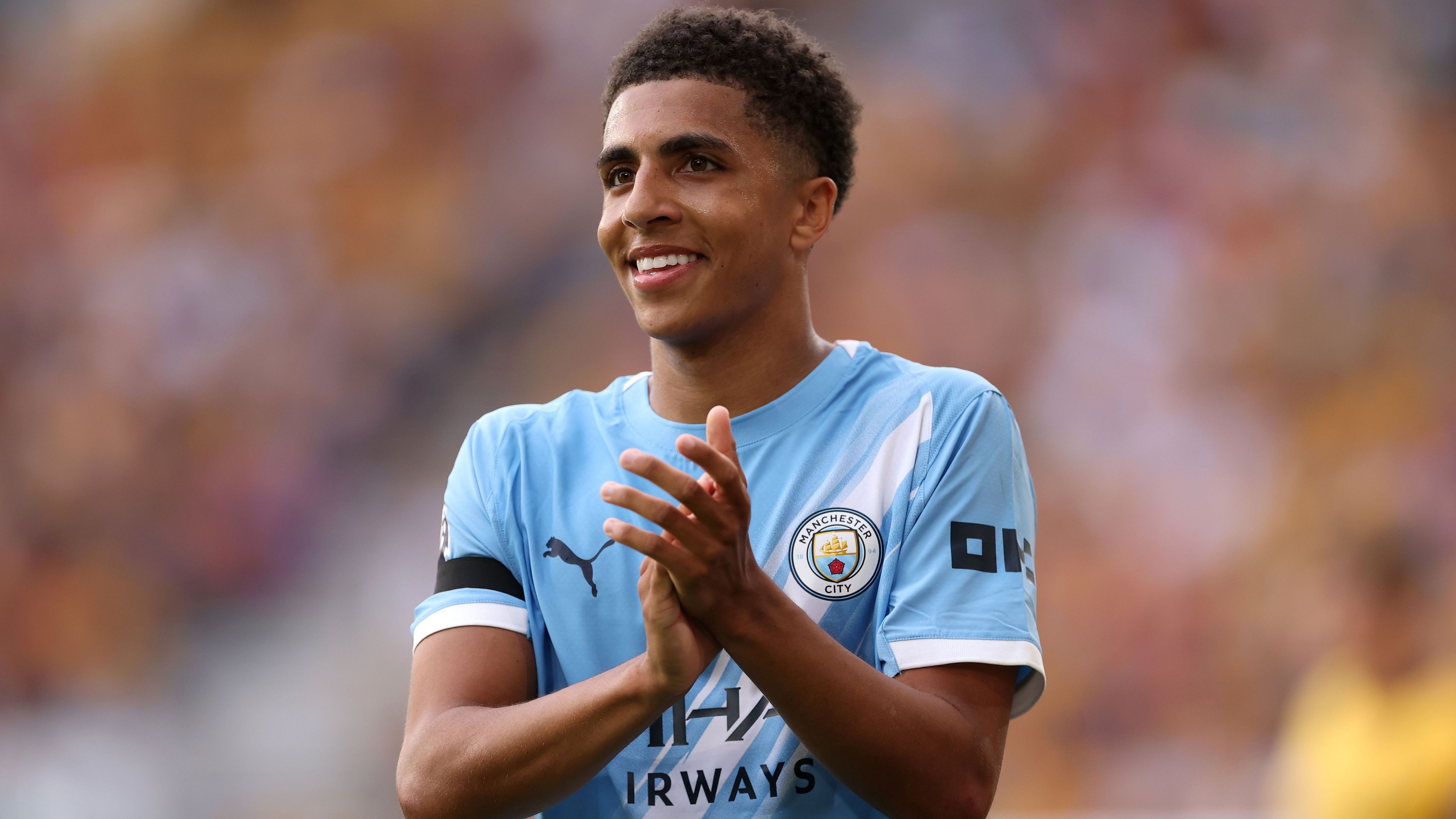Wolverhampton Wanderers v Manchester City - Premier League