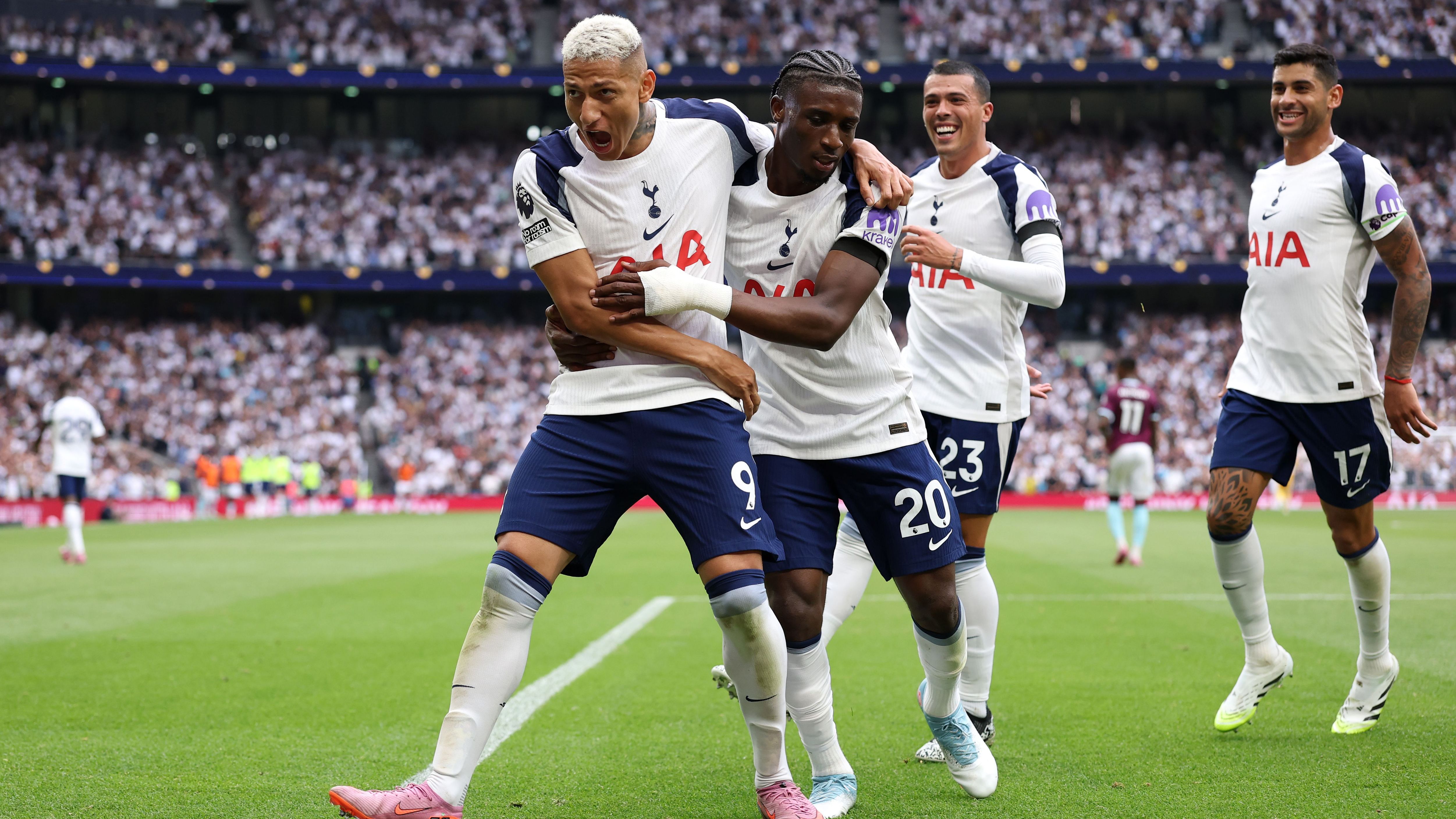 Tottenham Hotspur v Burnley - Premier League