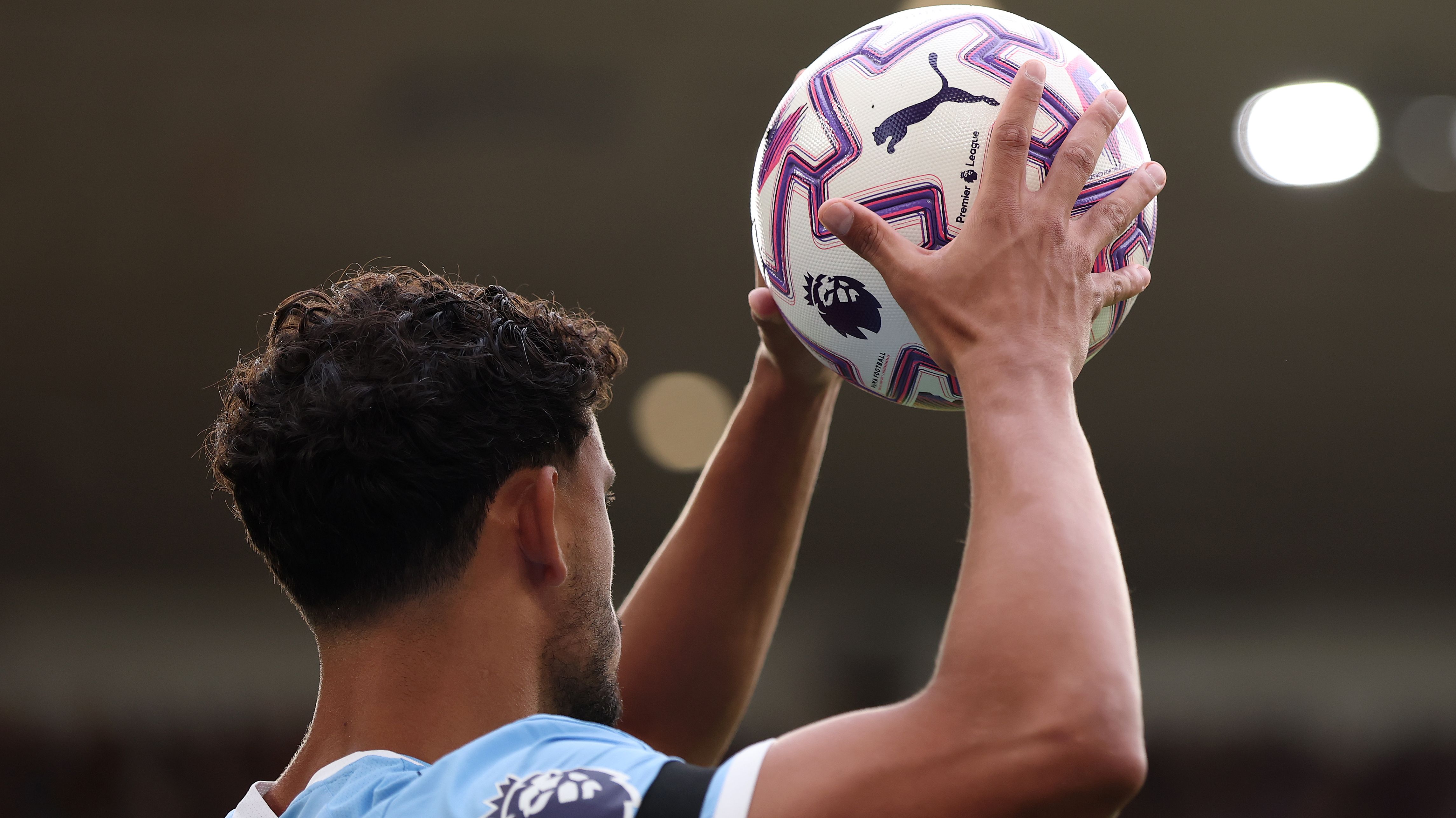 Wolverhampton Wanderers v Manchester City - Premier League