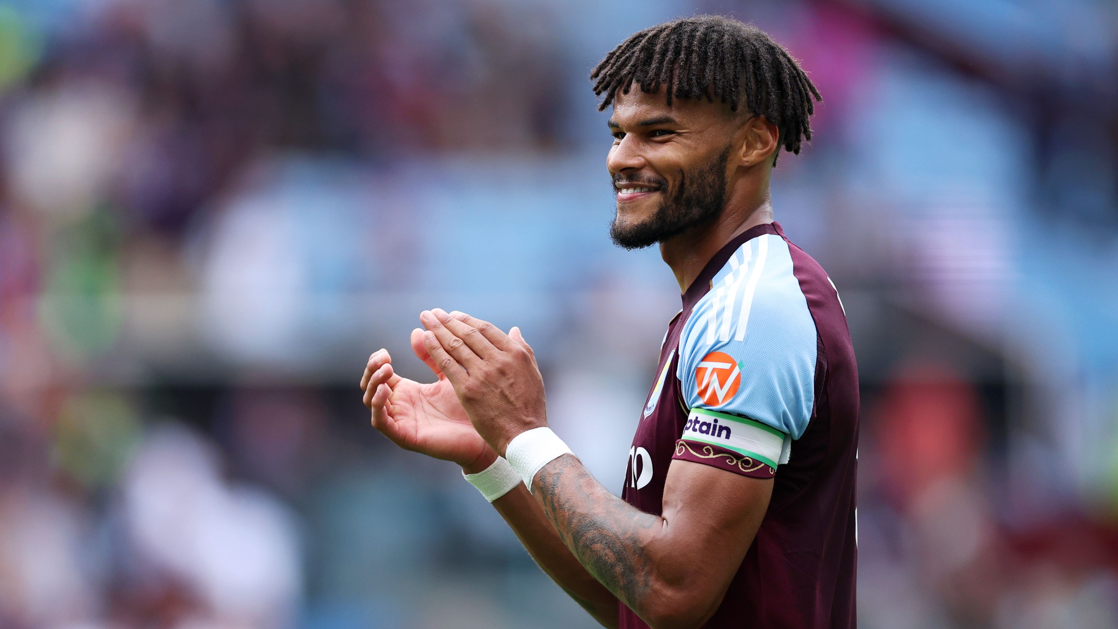 Aston Villa v Newcastle United - Premier League