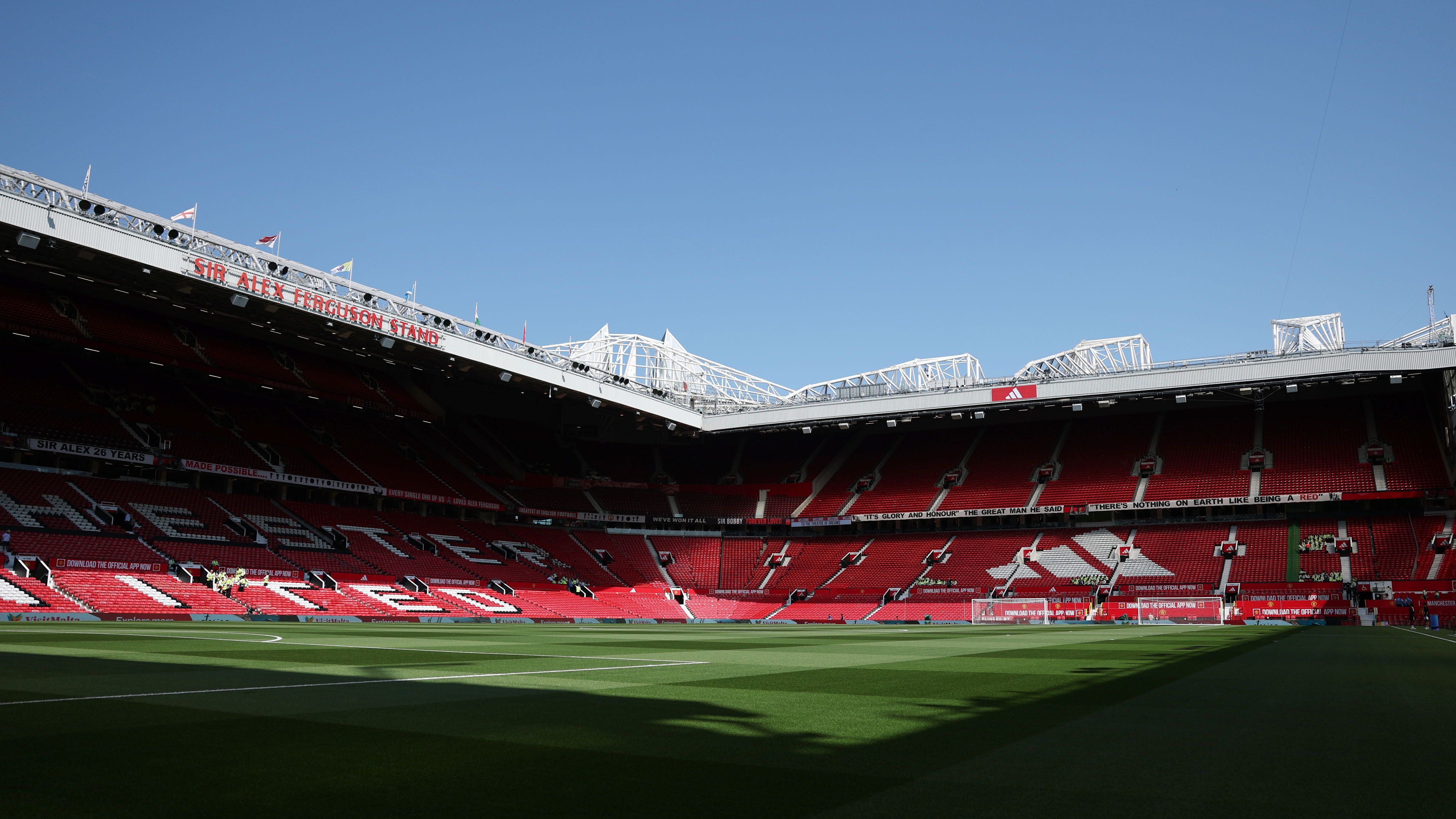 Manchester United v Arsenal - Premier League