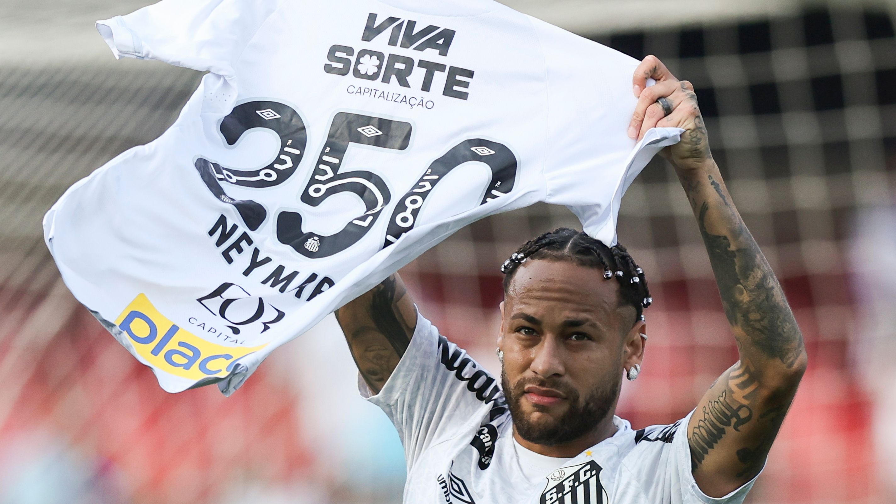 Santos v Vasco Da Gama - Brasileirao 2025