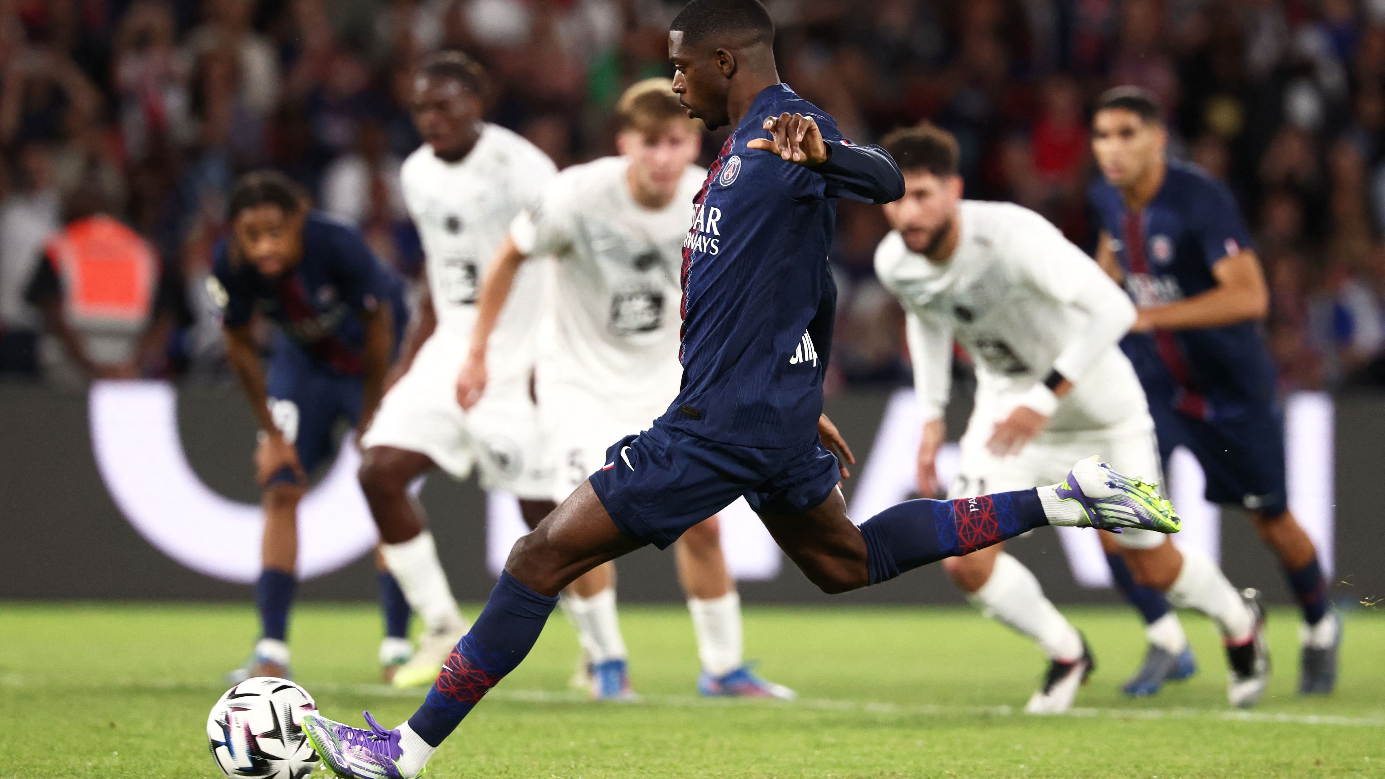 FBL-FRA-LIGUE1-PSG-ANGERS