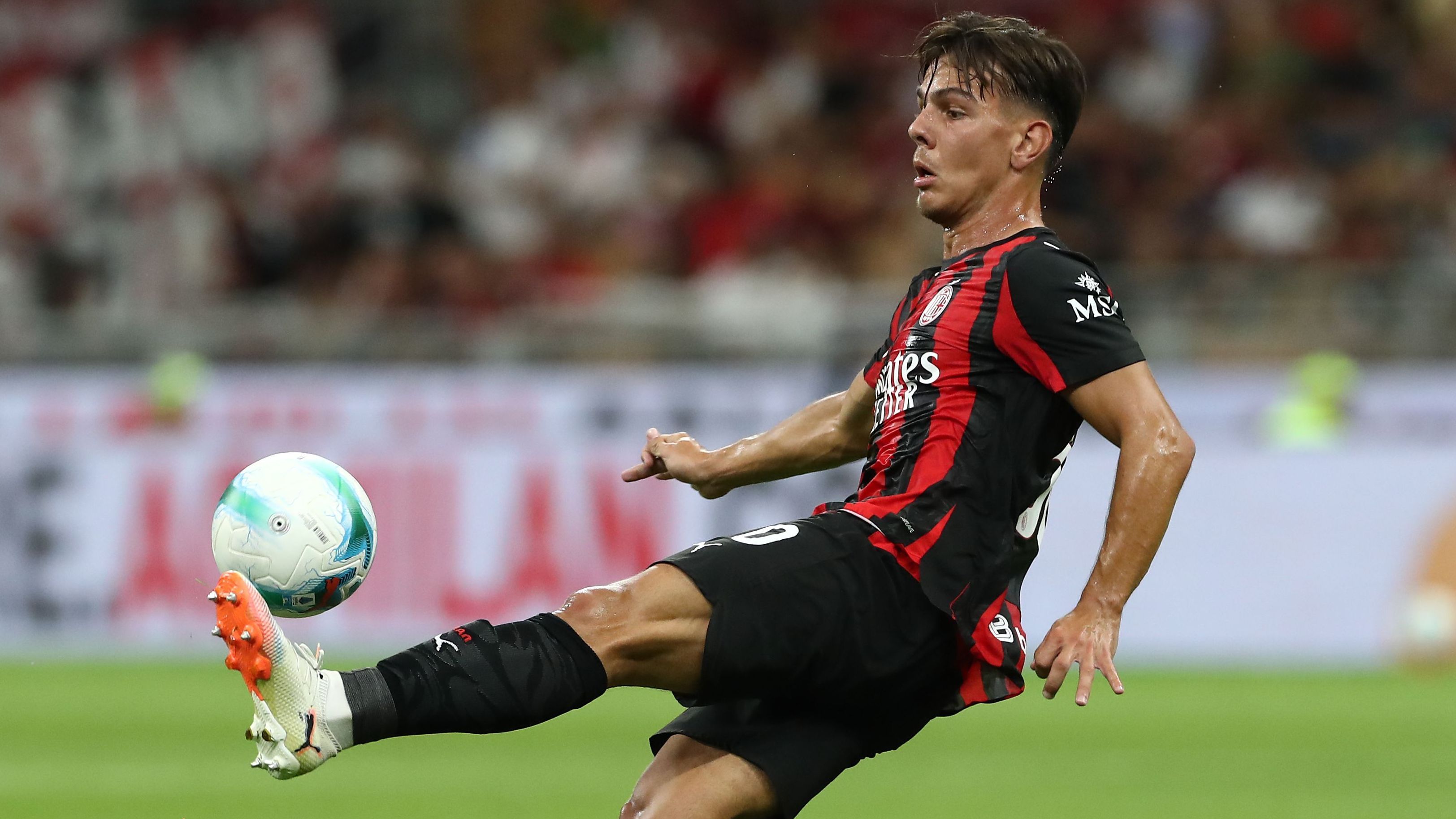 AC Milan given huge relief as summer signing Ardon Jashari's return date set after two months out | Goal.com UK