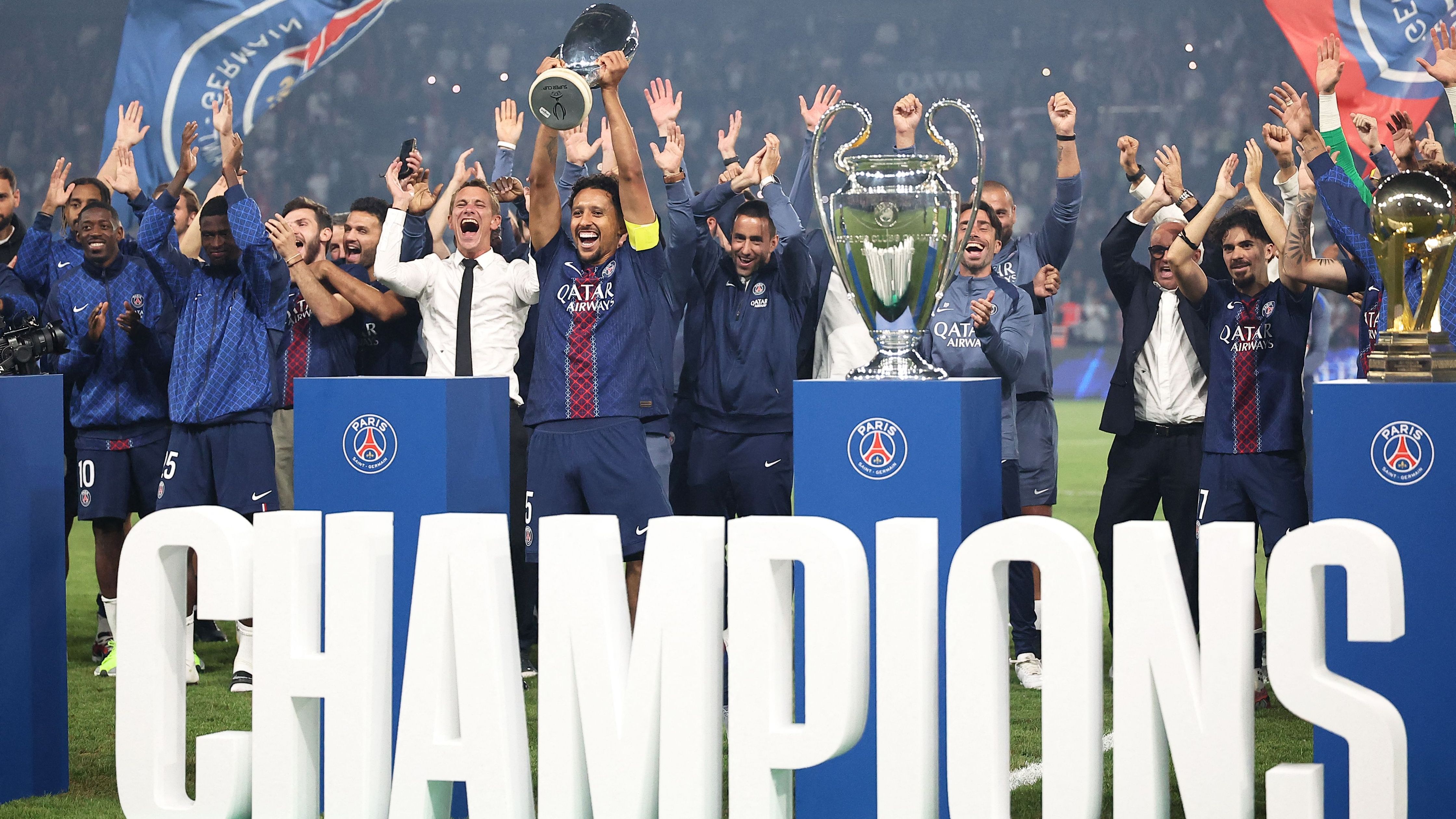 TOPSHOT-FBL-FRA-LIGUE1-PSG-ANGERS