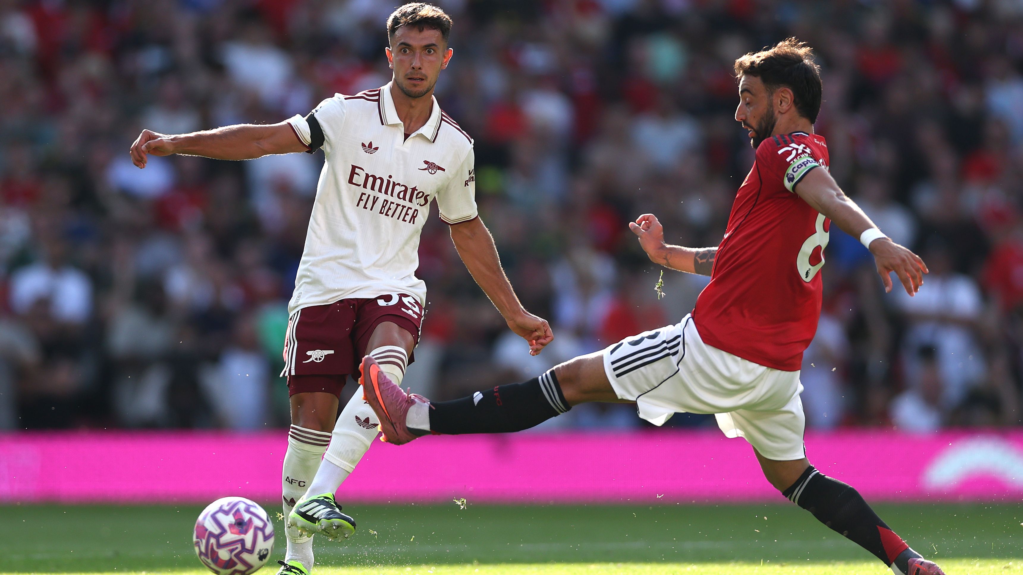 Manchester United v Arsenal - Premier League
