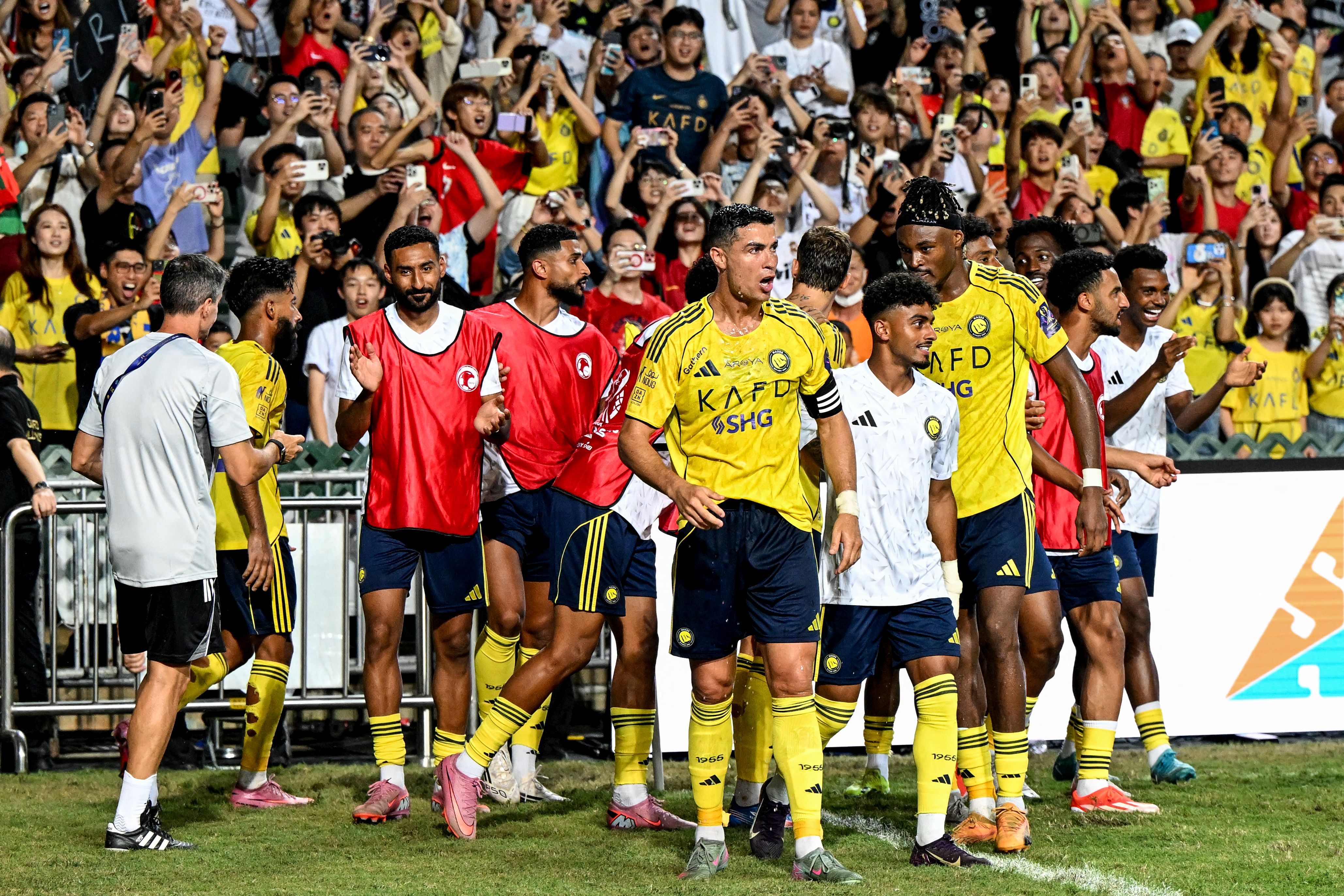 FBL-HKG-KSA-SUPER CUP-NASSR-AHLI