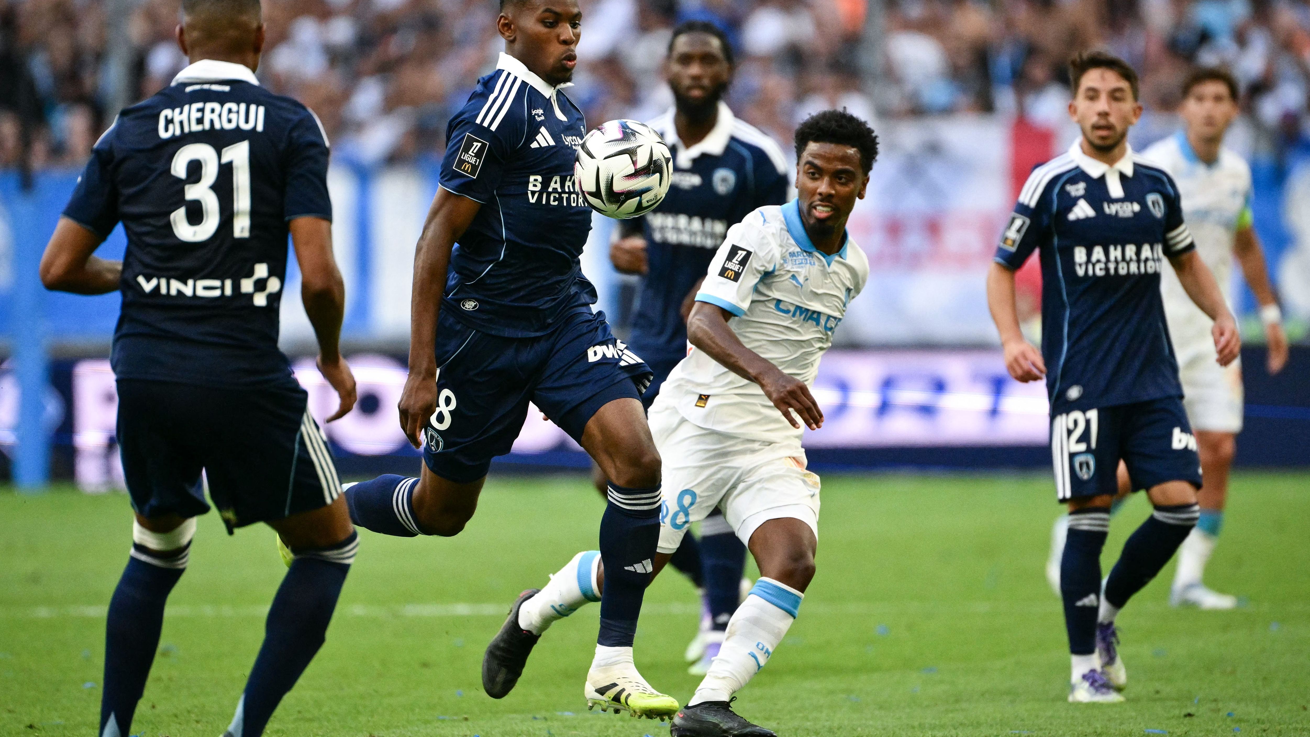 FBL-FRA-LIGUE1-MARSEILLE-PARIS FC