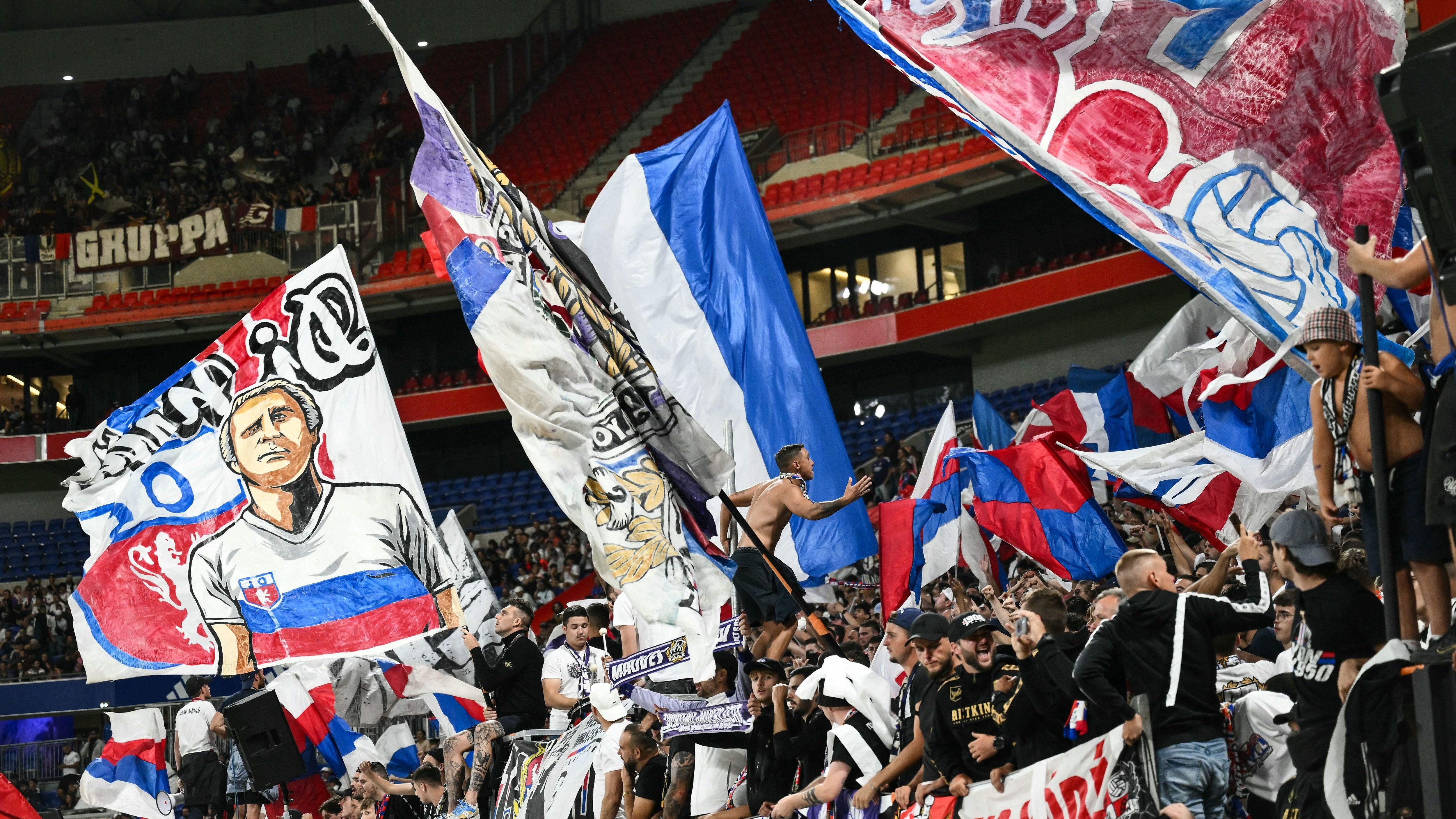 FBL-FRA-LIGUE1-LYON-METZ